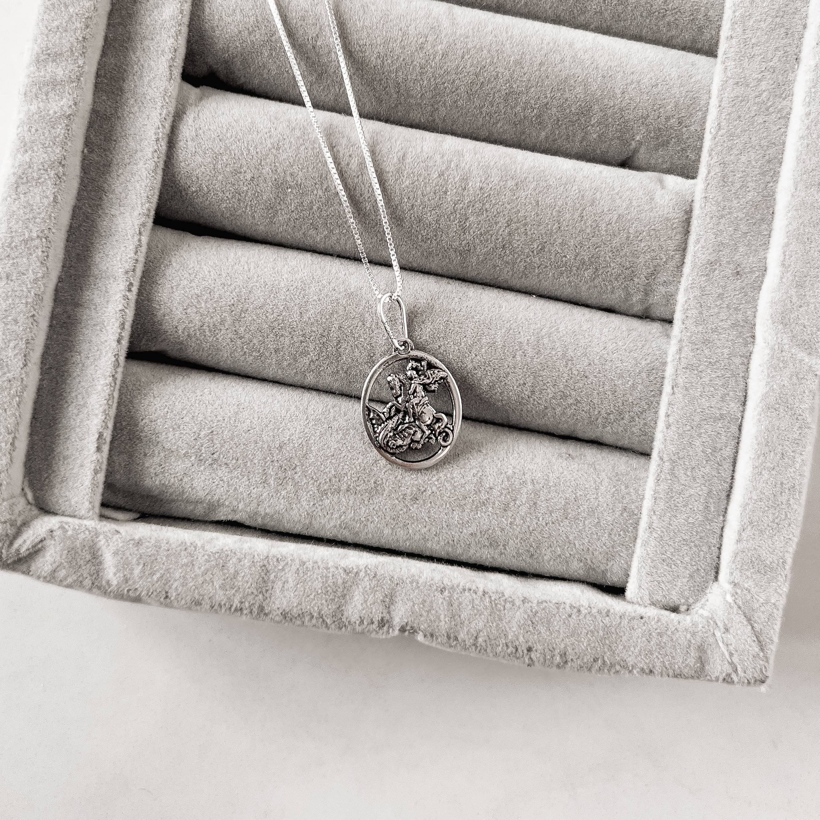 Imagem Colar pingente medalha São Jorge envelhecido 17mm 45cm