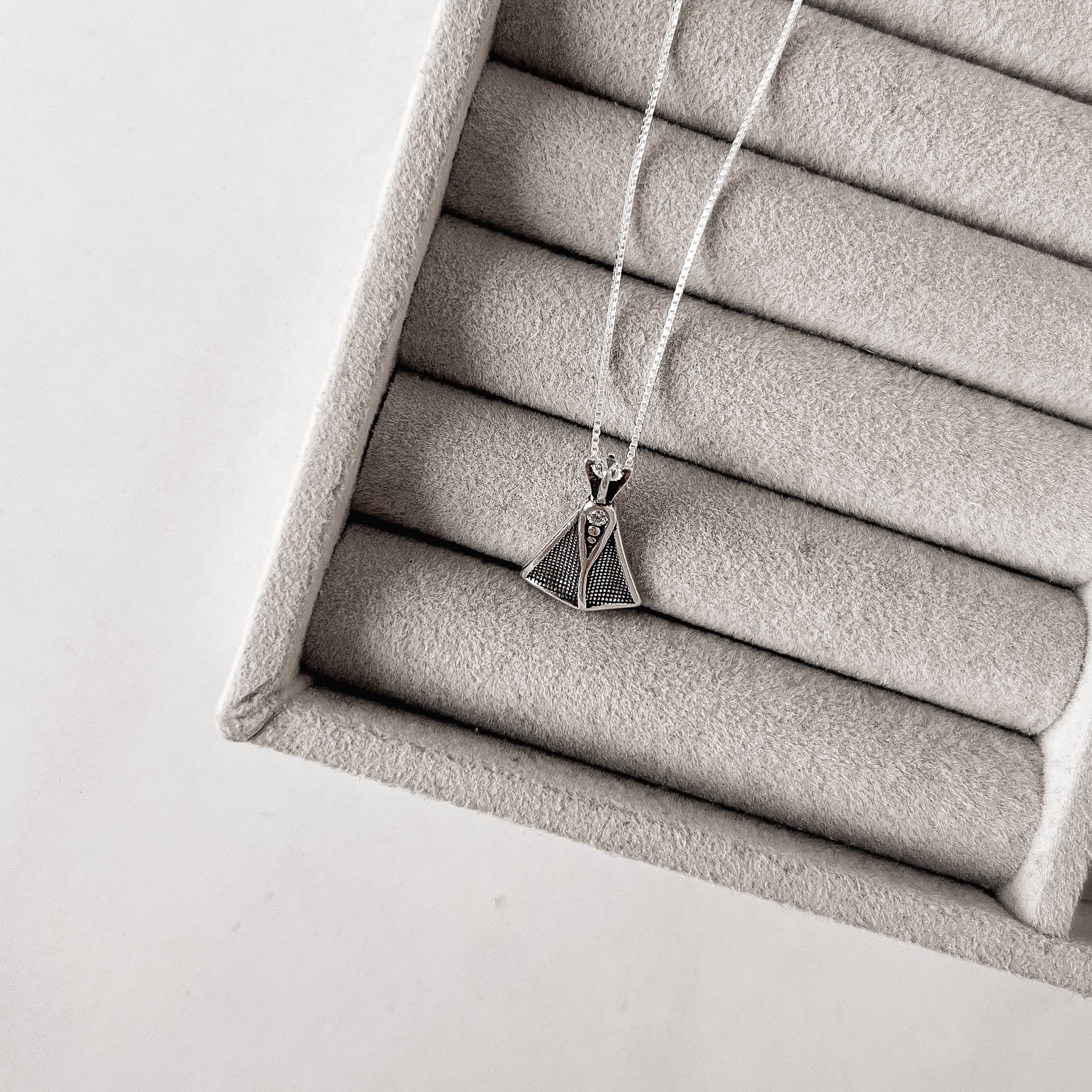 Imagem Colar Nsa. Sra. Aparecida detalhe zircônias envelhecido 17mm 45cm