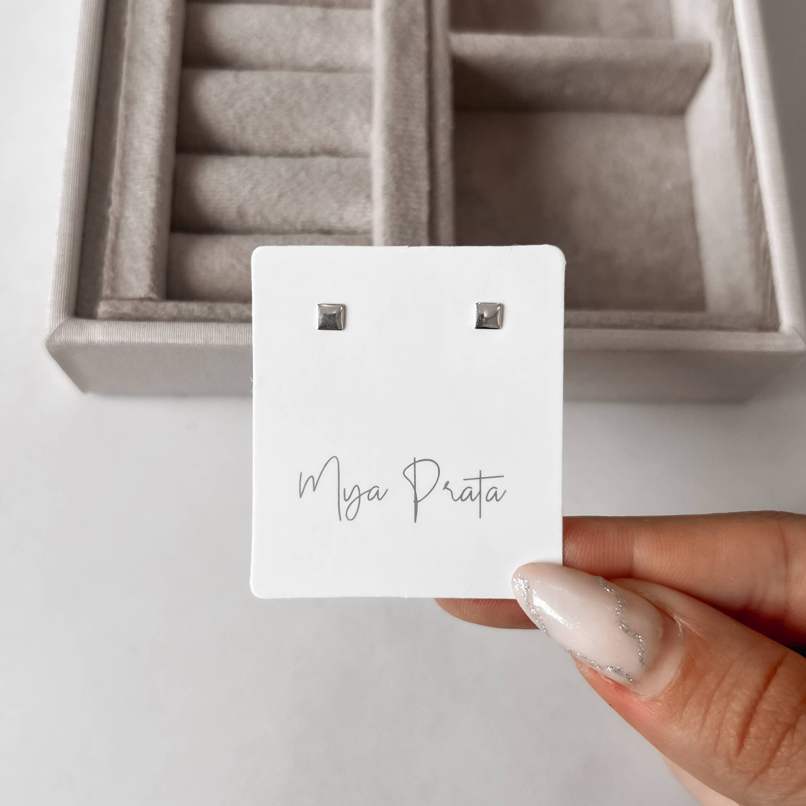 Imagem Brinco quadrado 3mm