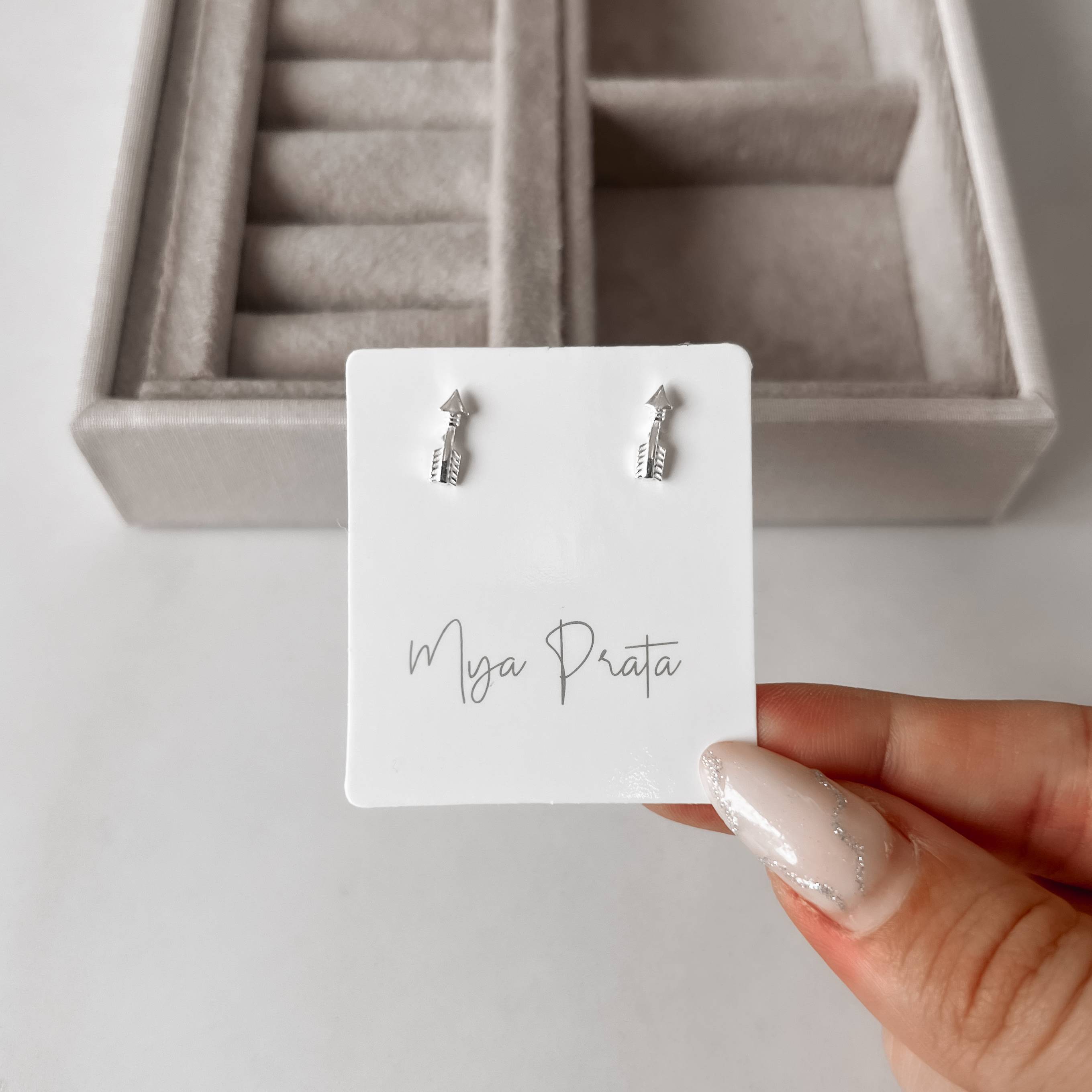 Imagem Brinco flecha desenhada 10mm