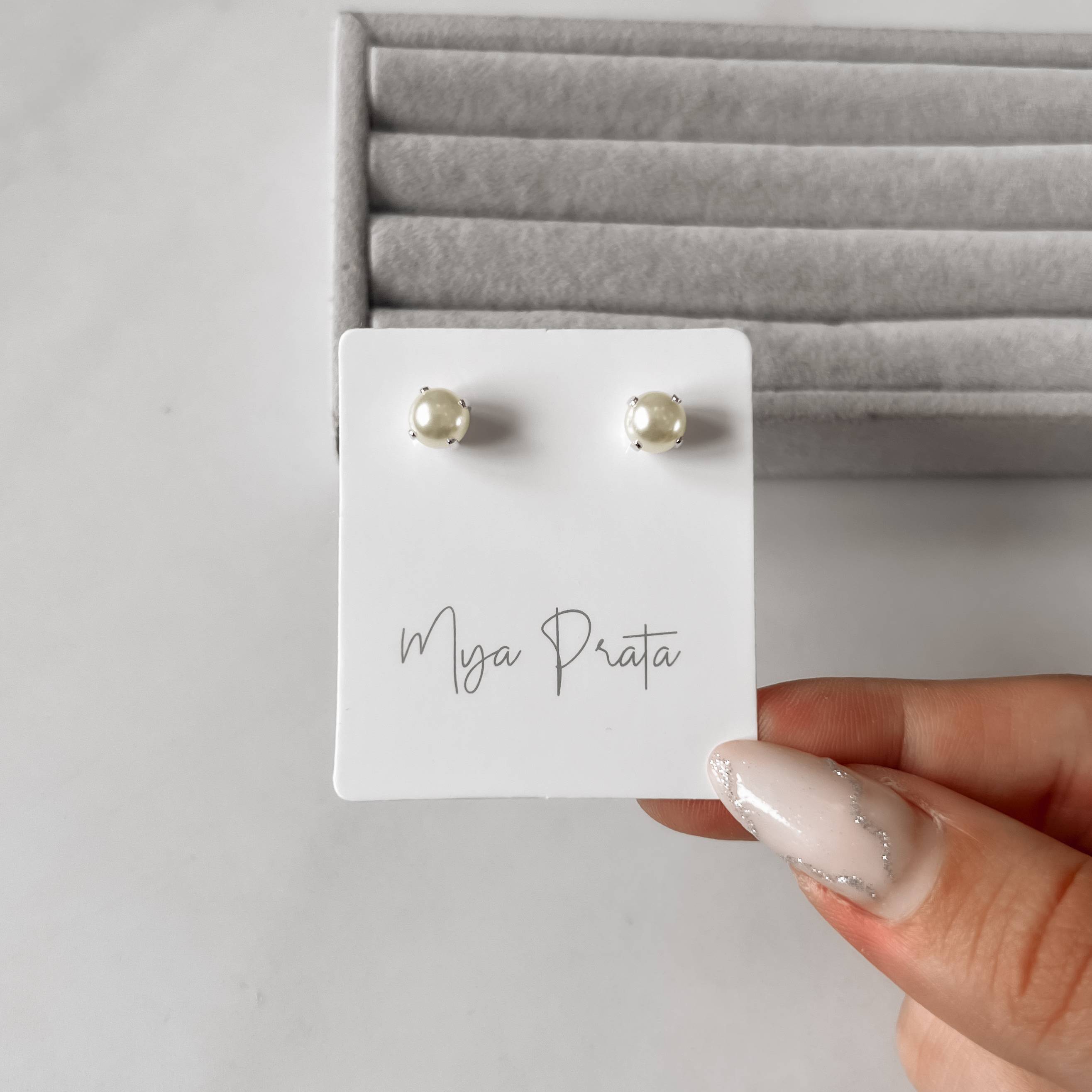 Imagem Secundária Brinco pérola 6mm garra