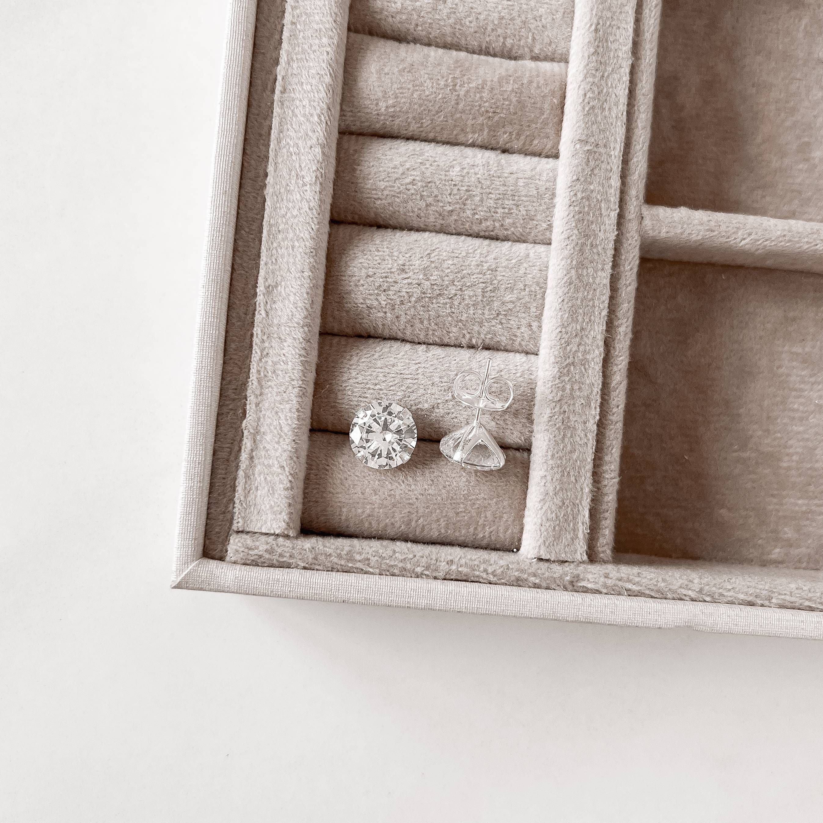 Imagem Secundária Brinco zircônia redonda cristal 10mm