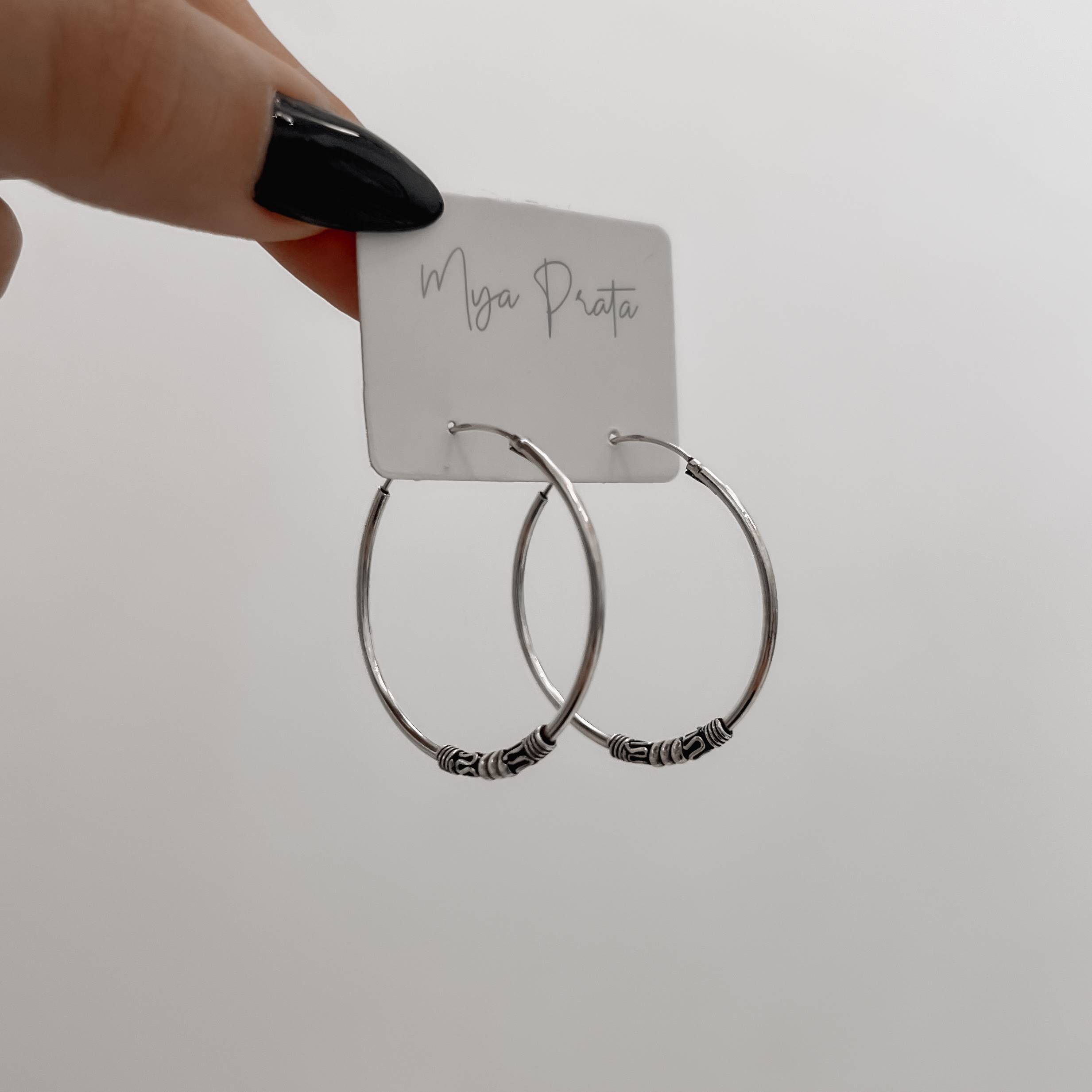 Imagem Argola indiana detalhe tribal e molas 35mm envelhecida