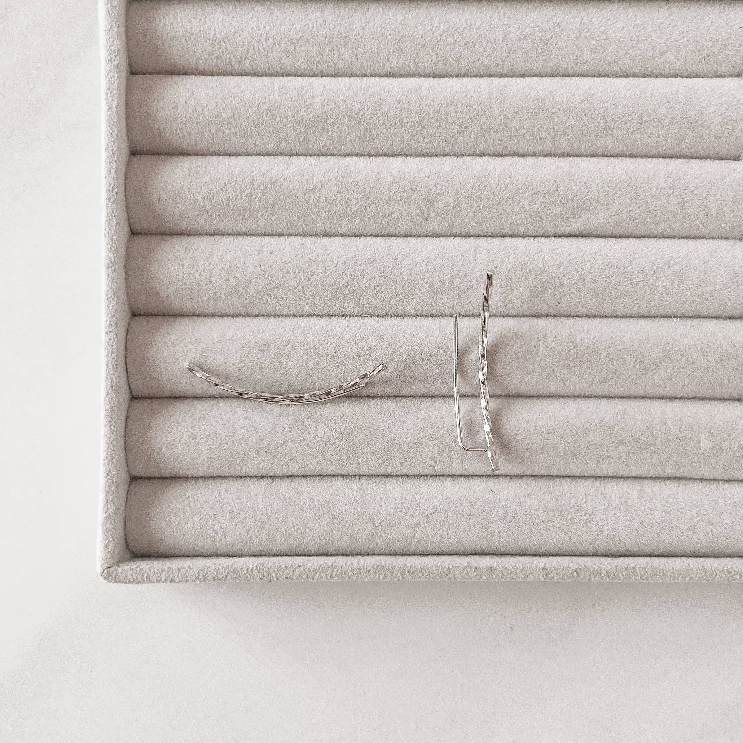 Imagem Secundária Brinco ear cuff fio torcido 40mm