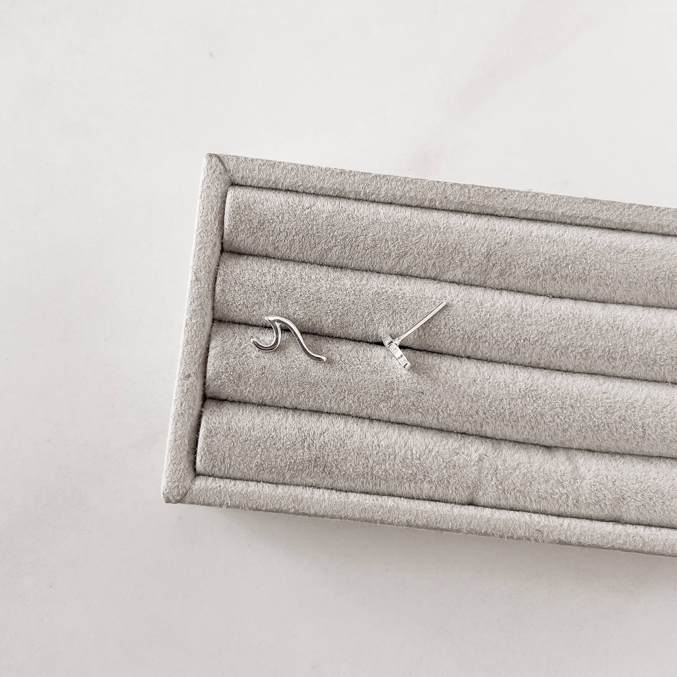 Imagem Secundária Brinco onda 12mm