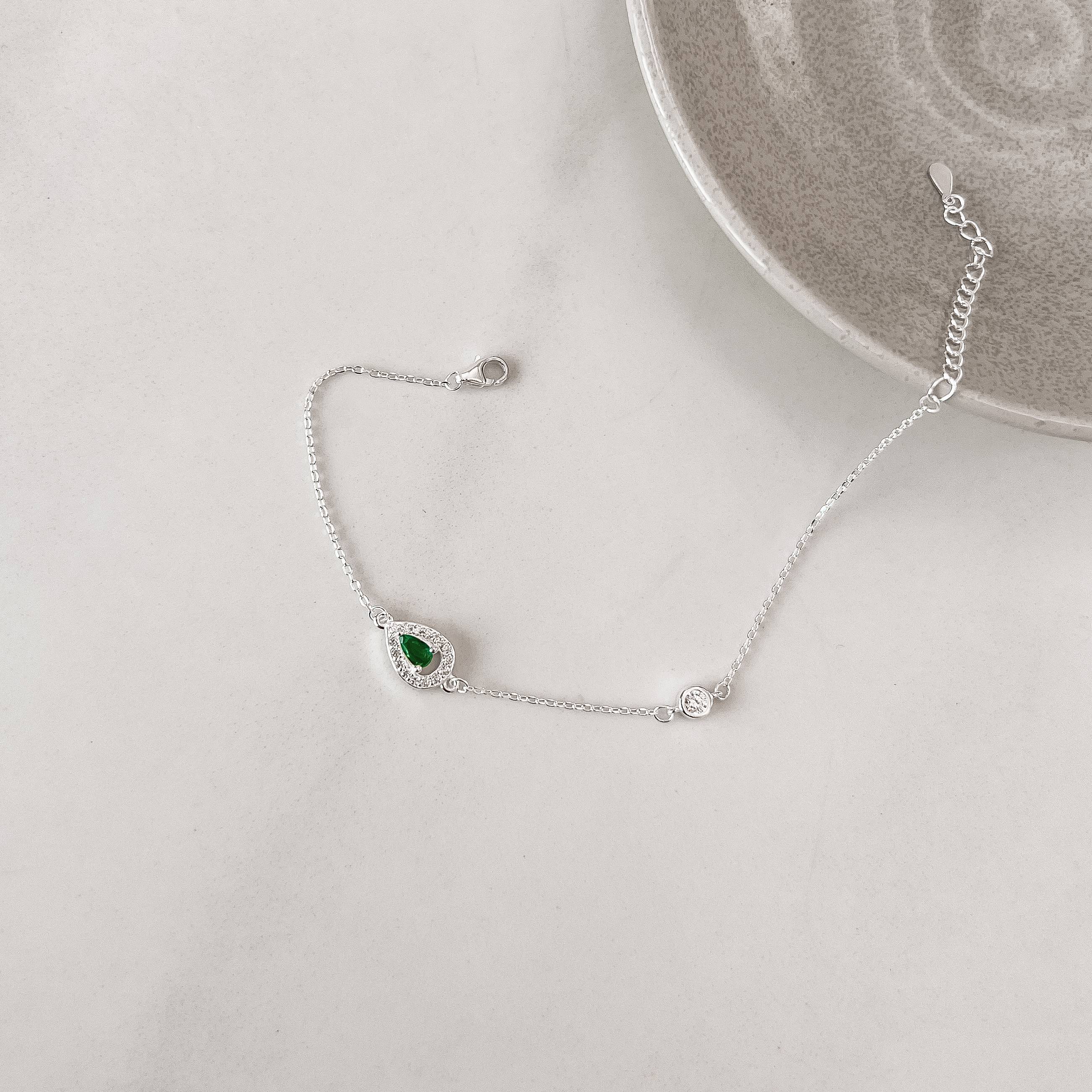 Pulseira entremeio zircônia gota esmeralda com cravejado 10mm e zircônia redonda 4mm