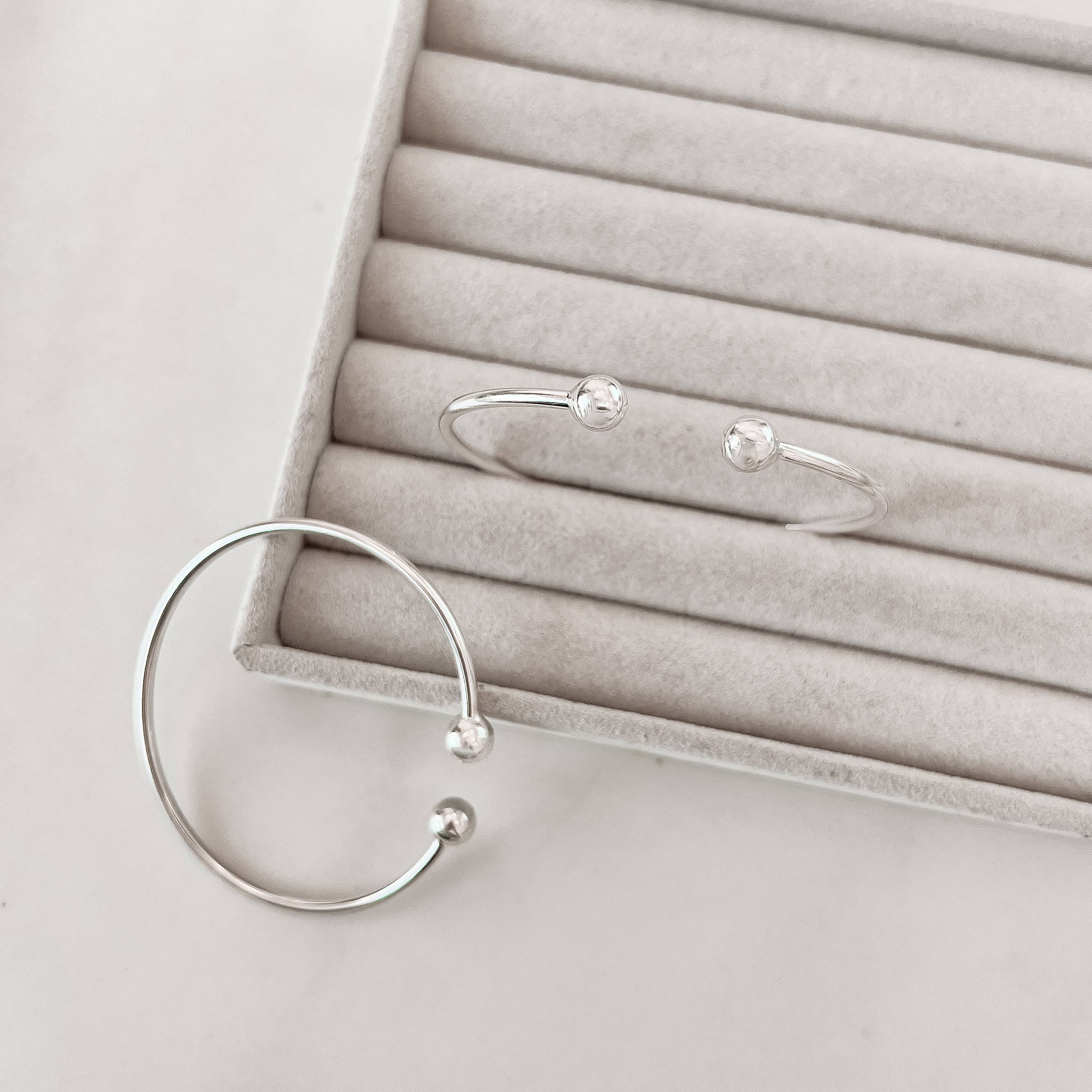 Bracelete 2 bolas 7mm fio maleável