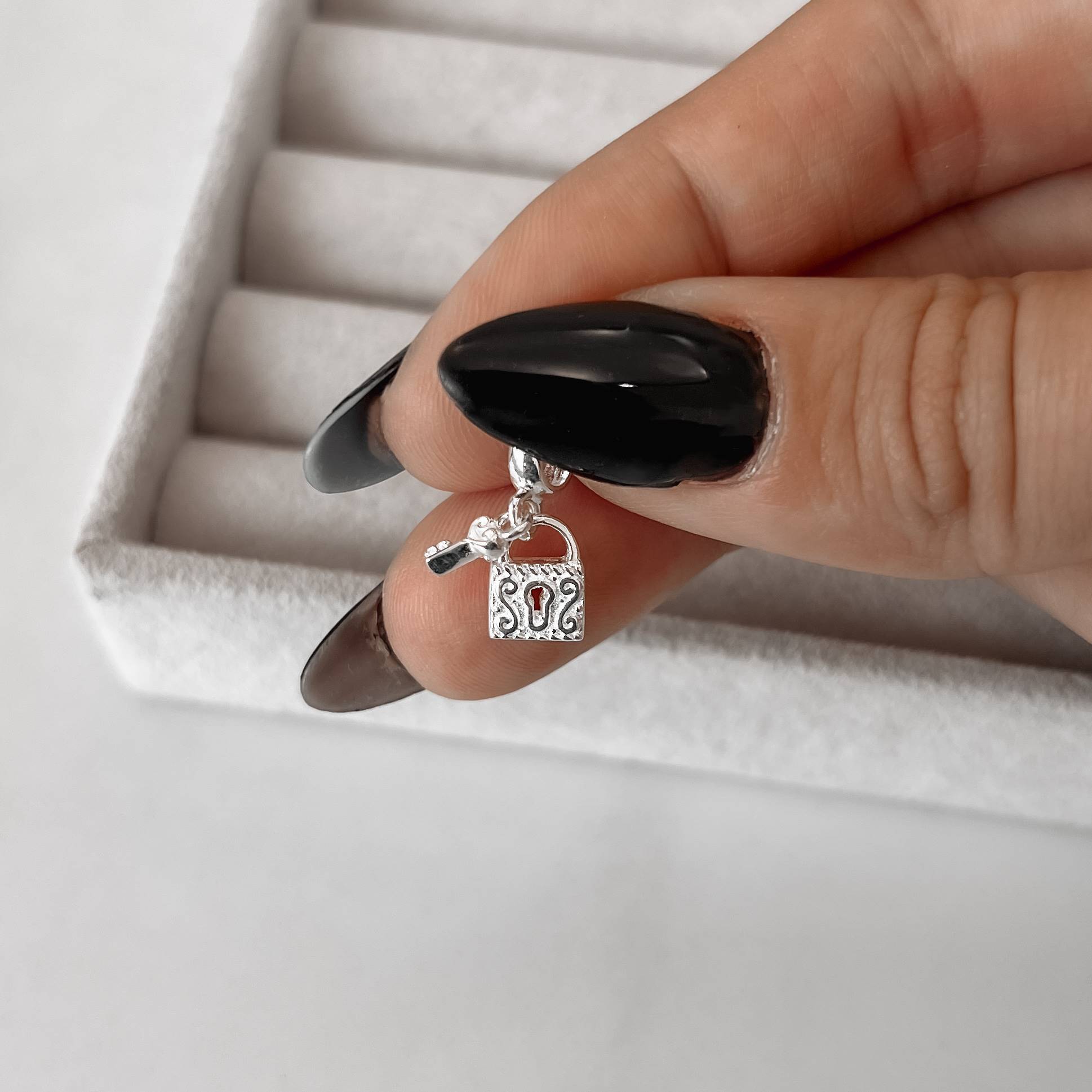 Berloque pingentes chave e cadeado 9mm