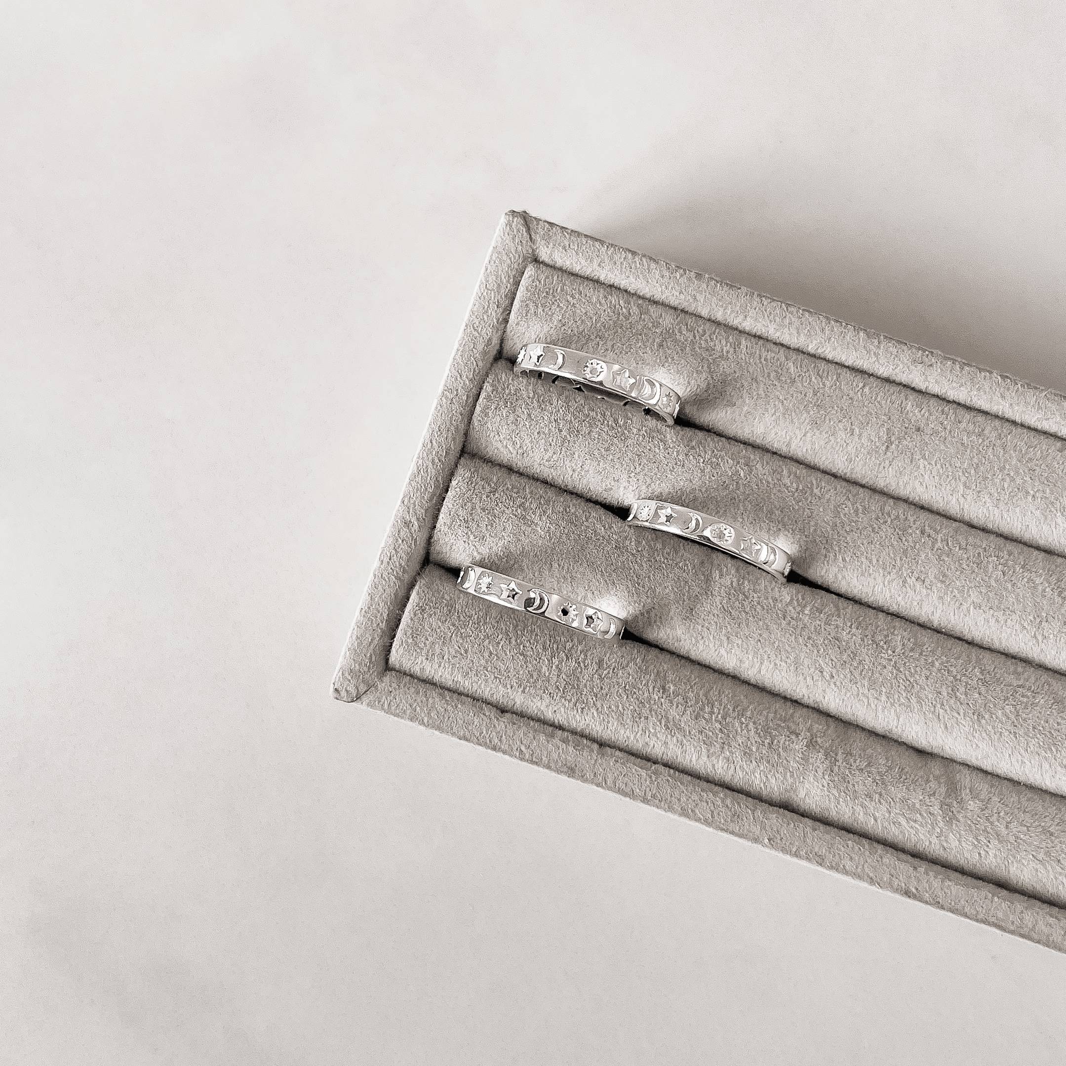 Imagem Aliança lua, estrela e sol