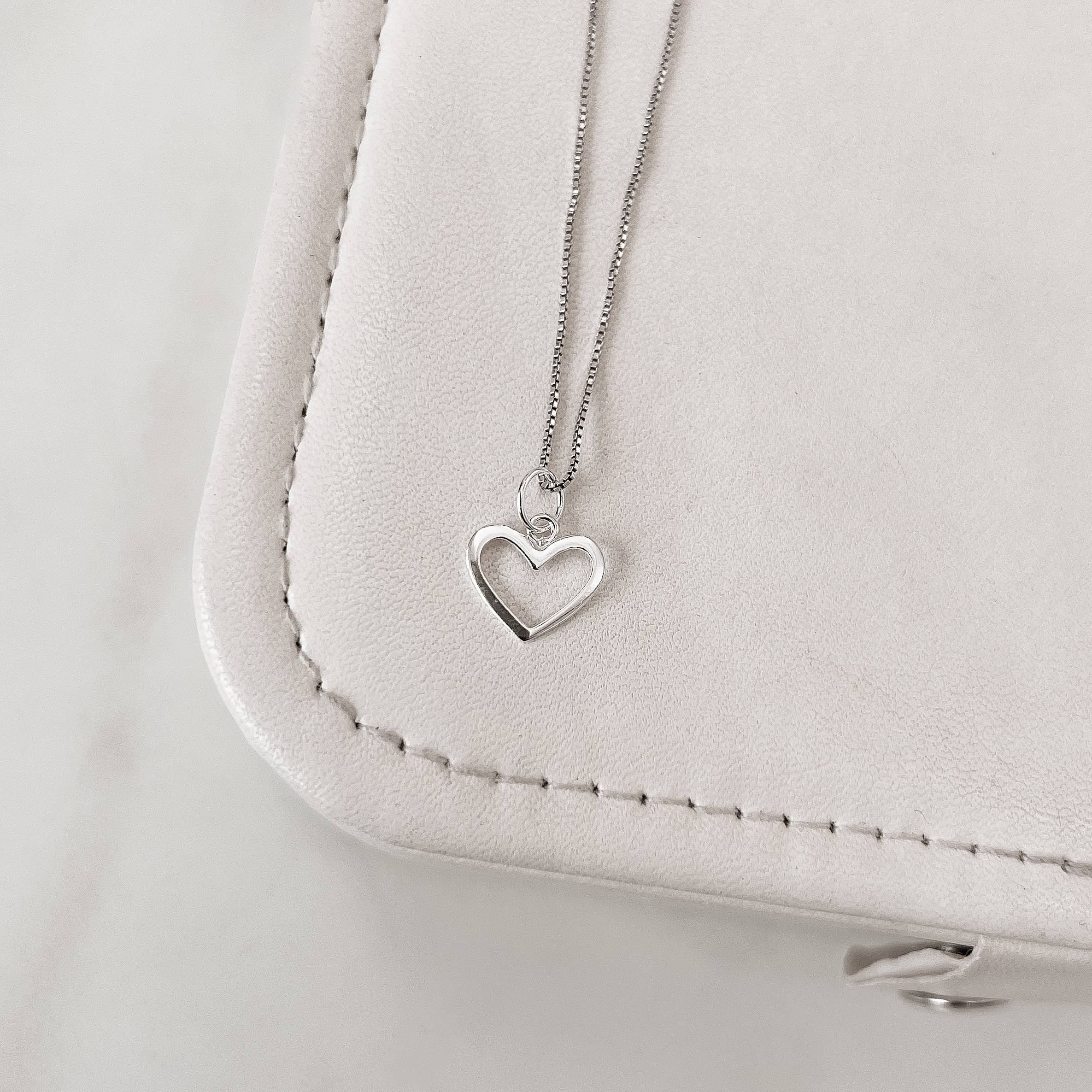 Imagem Secundária Colar pingente coração vazado 11mm 40cm