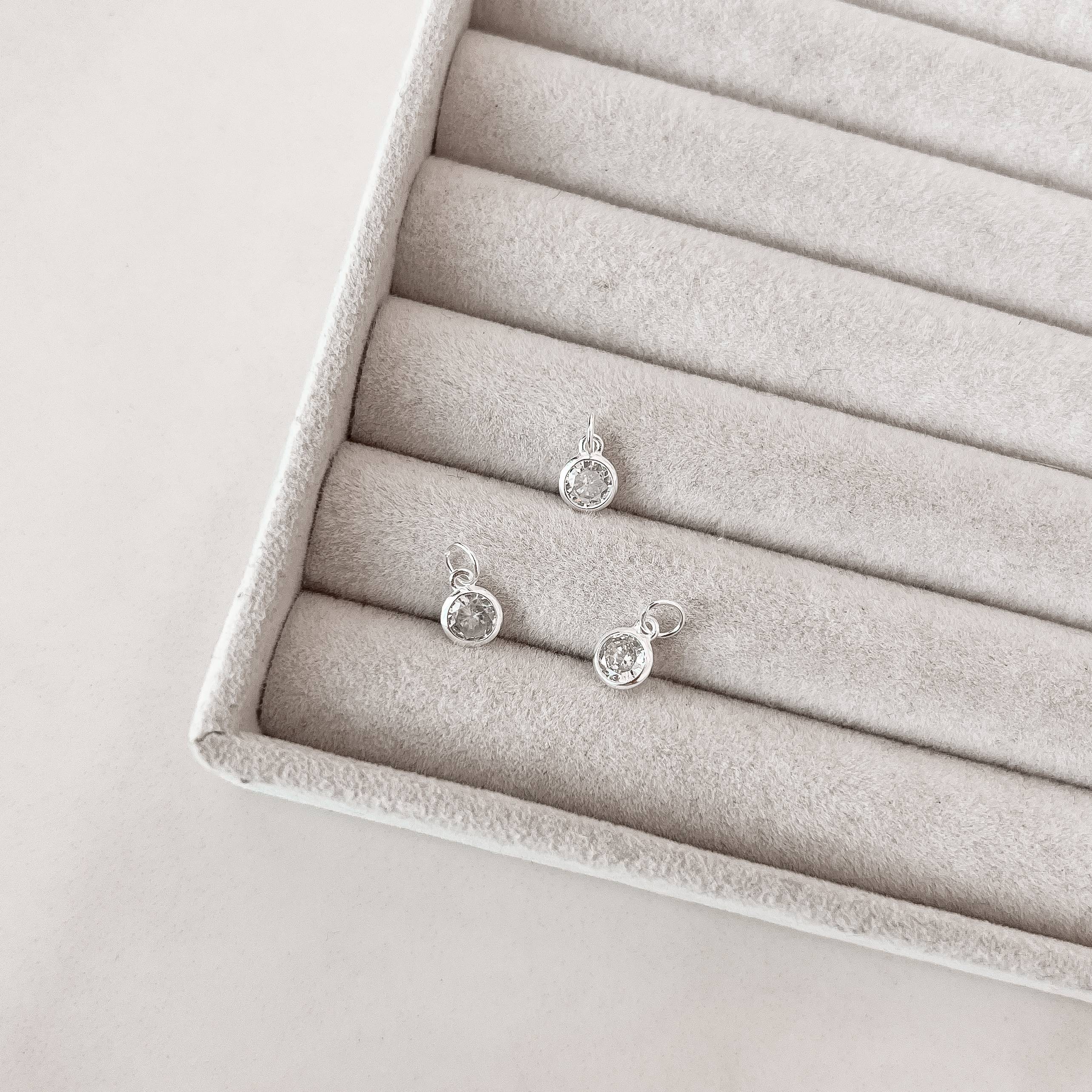 Pingente zircônia redonda embutida 6mm