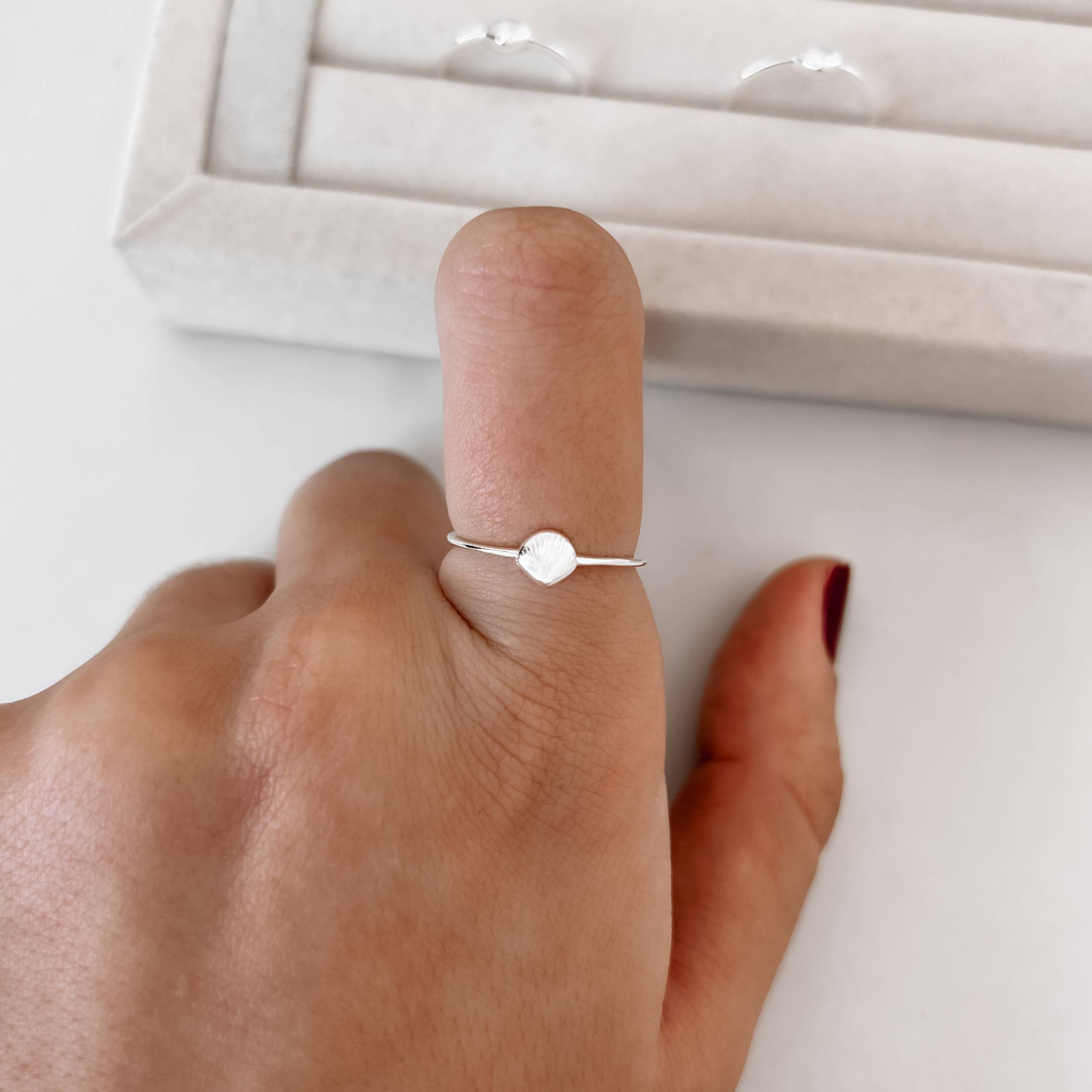 Imagem Secundária Anel detalhe concha