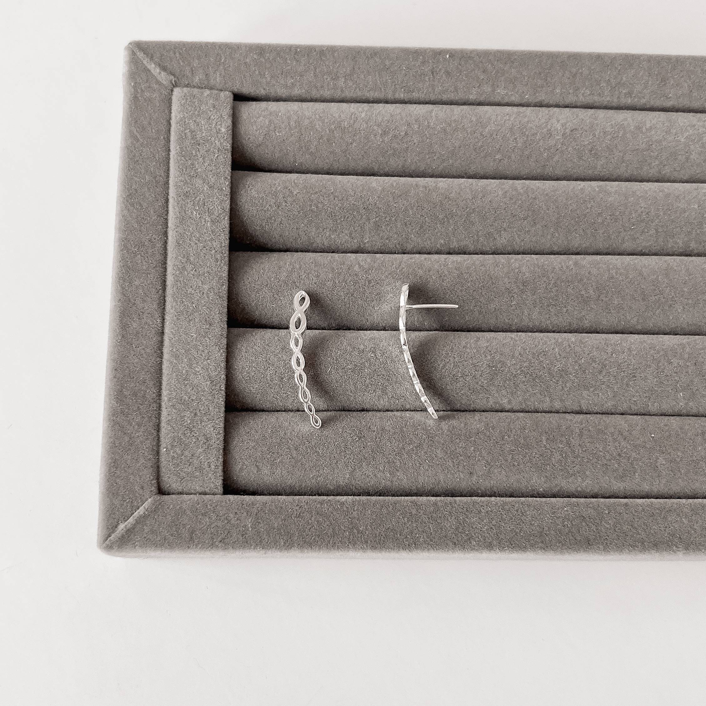 Imagem Secundária Brinco gomos vazados tarraxa