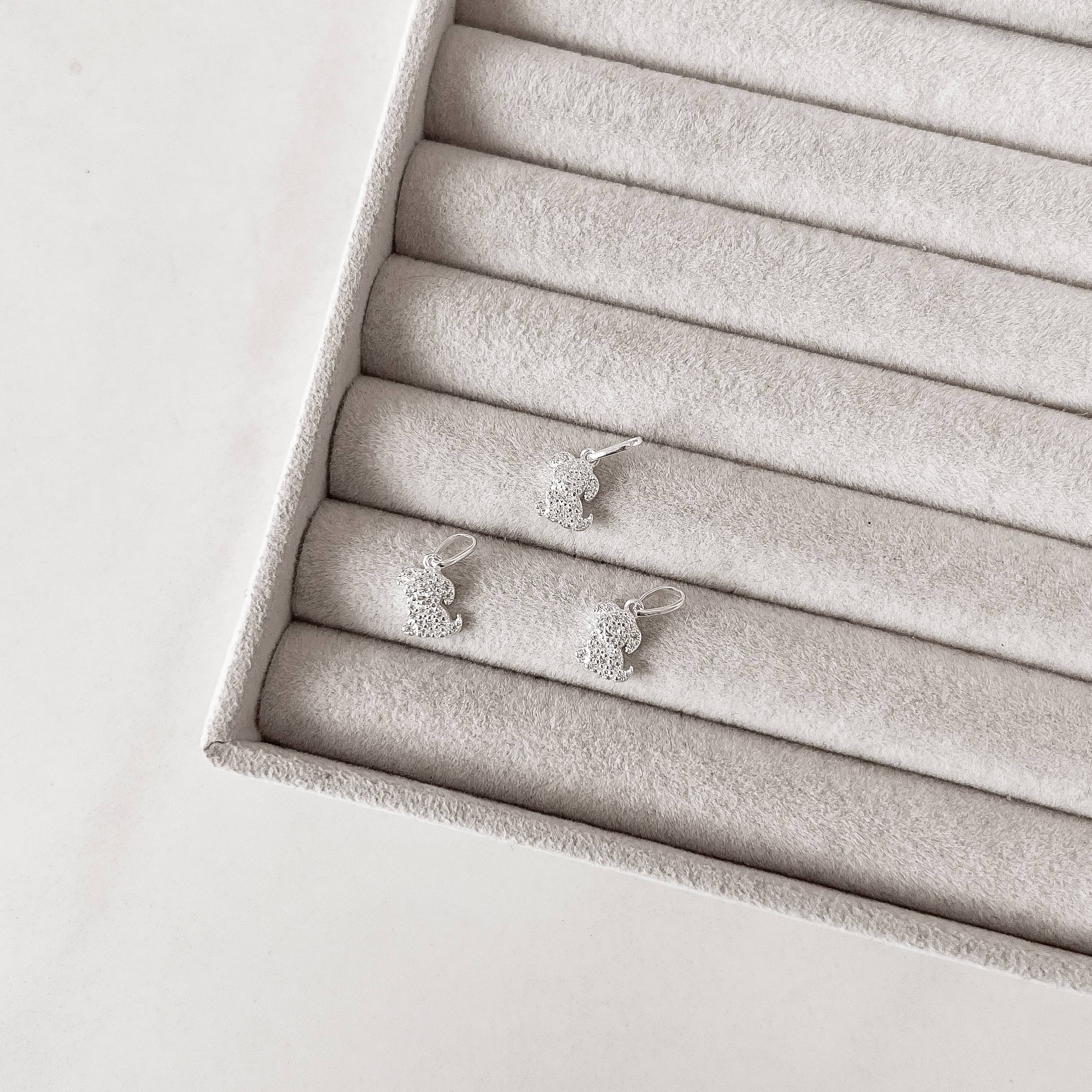 Pingente cachorro cravejado 9mm