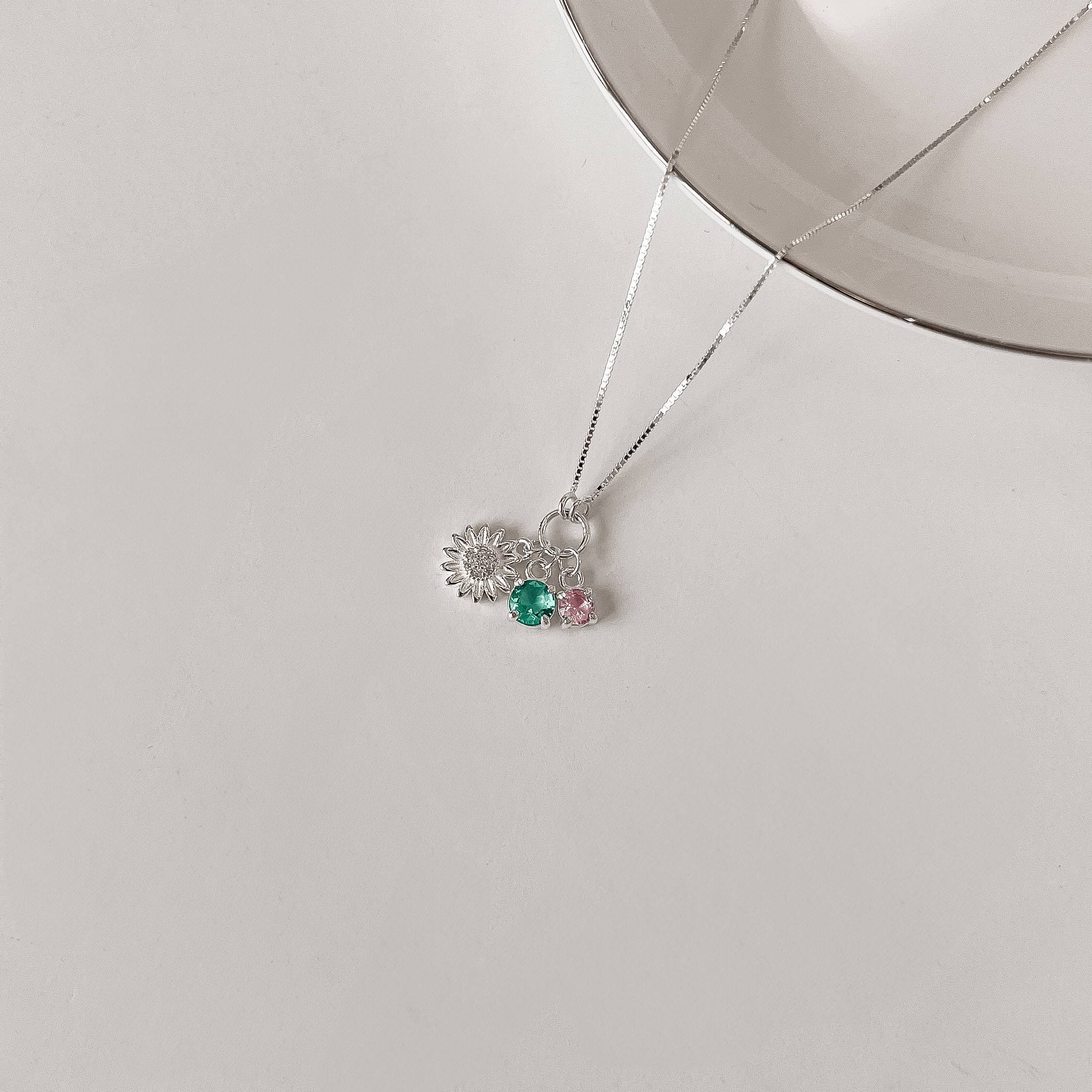 Colar entremeio círculo pingentes flor, zircônias rosa e acqua v12 45cm