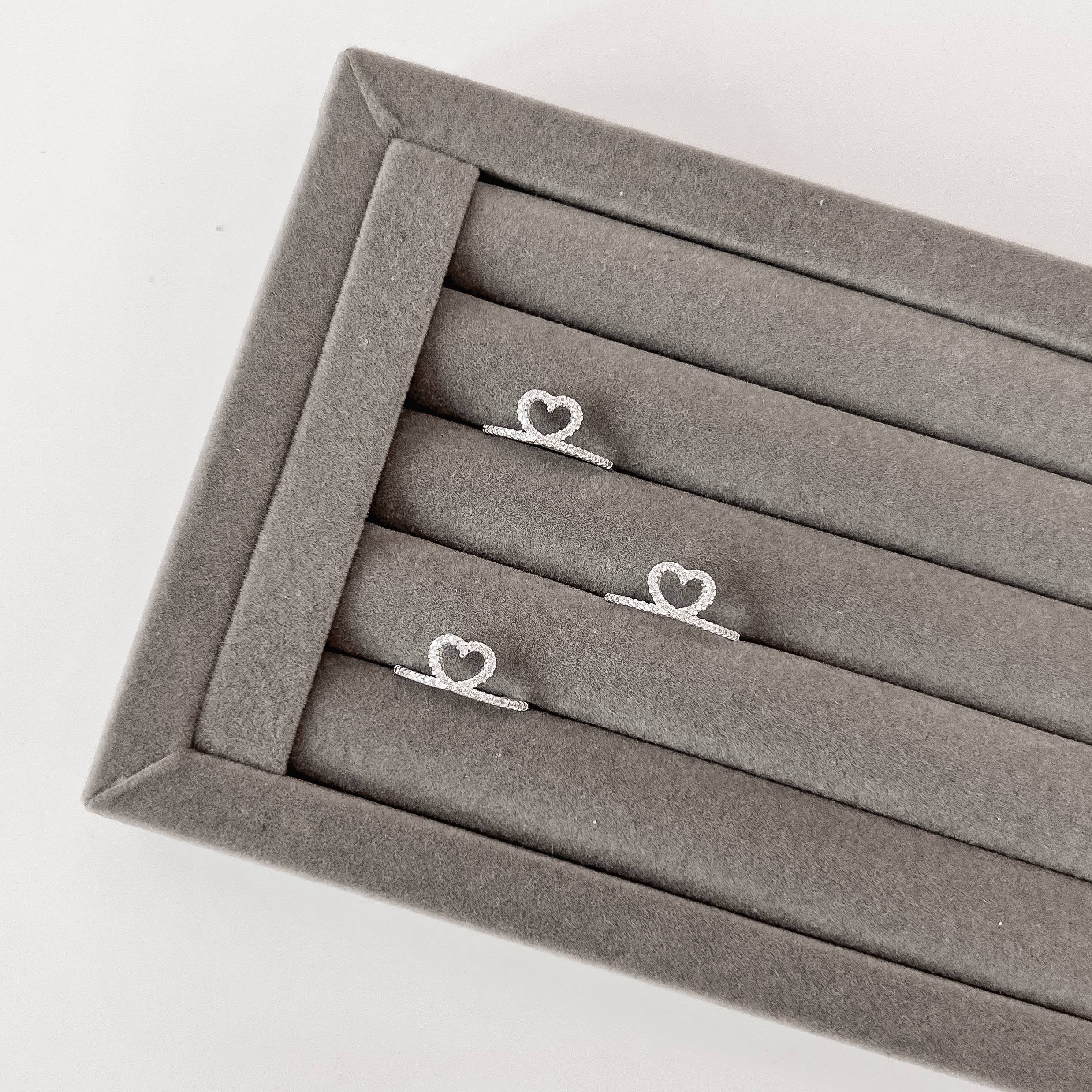 Imagem Secundária Anel volta coração cravejado