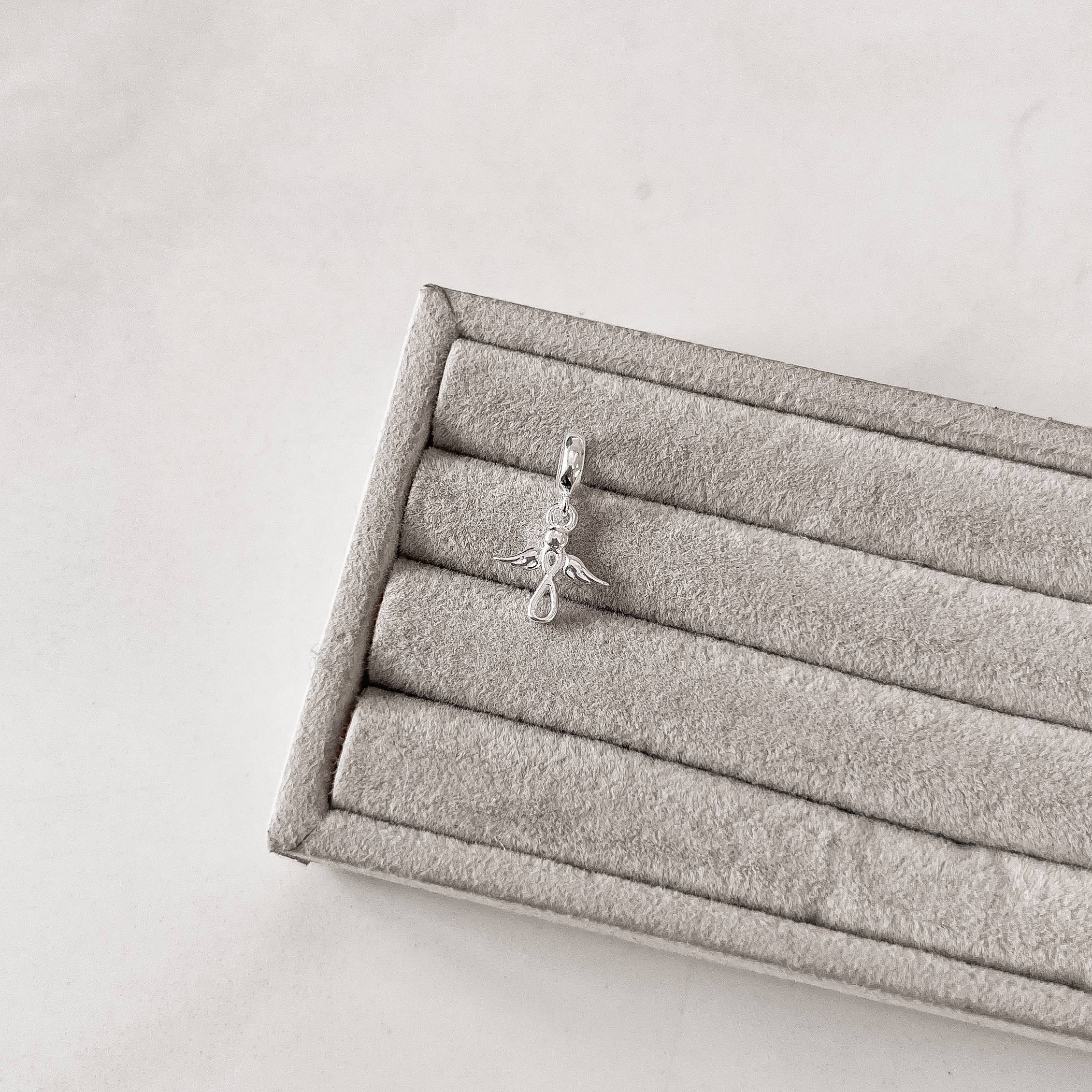 Berloque pingente anjo símbolo infinito 12mm