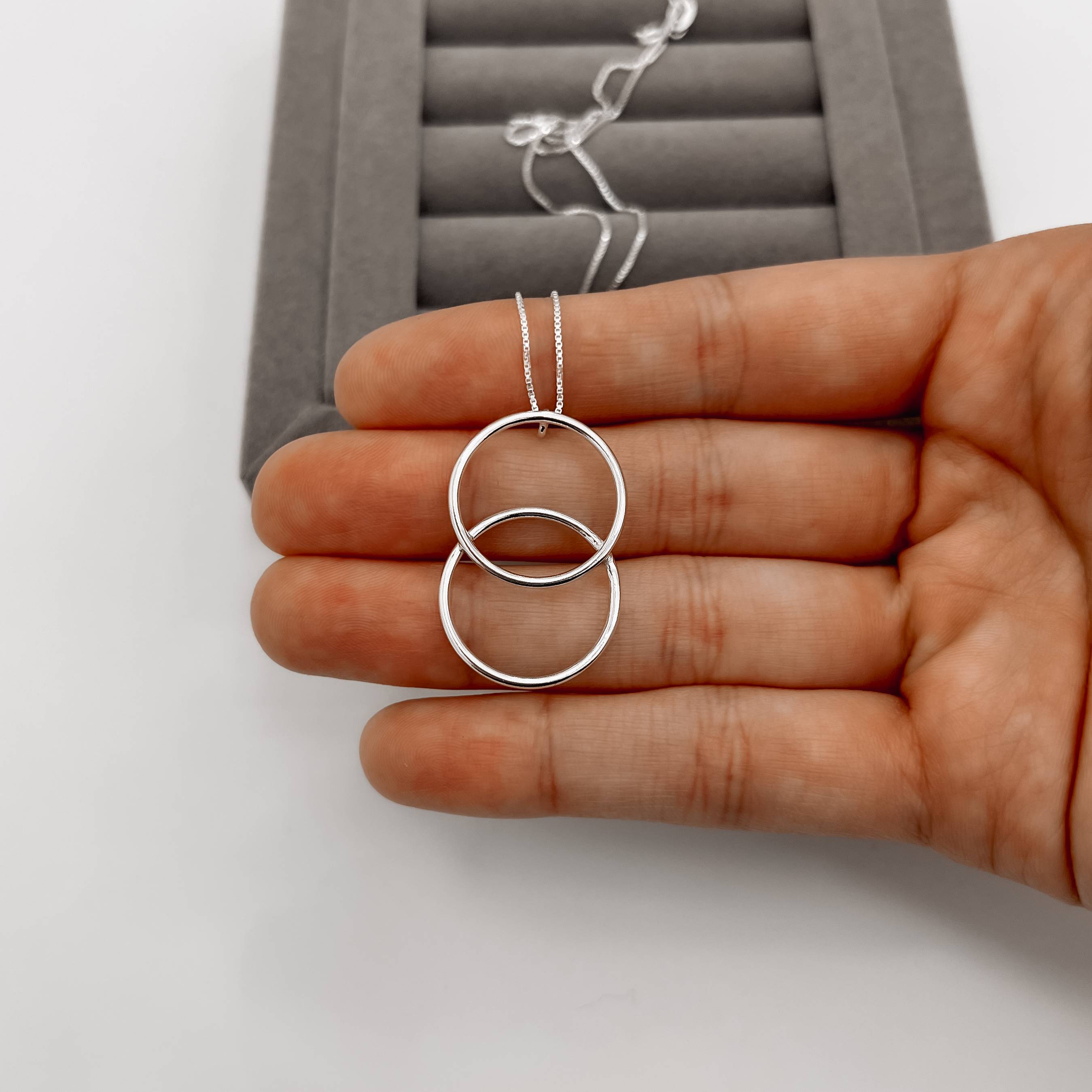 Imagem Secundária Colar 2 circulos vazados 30mm 45cm