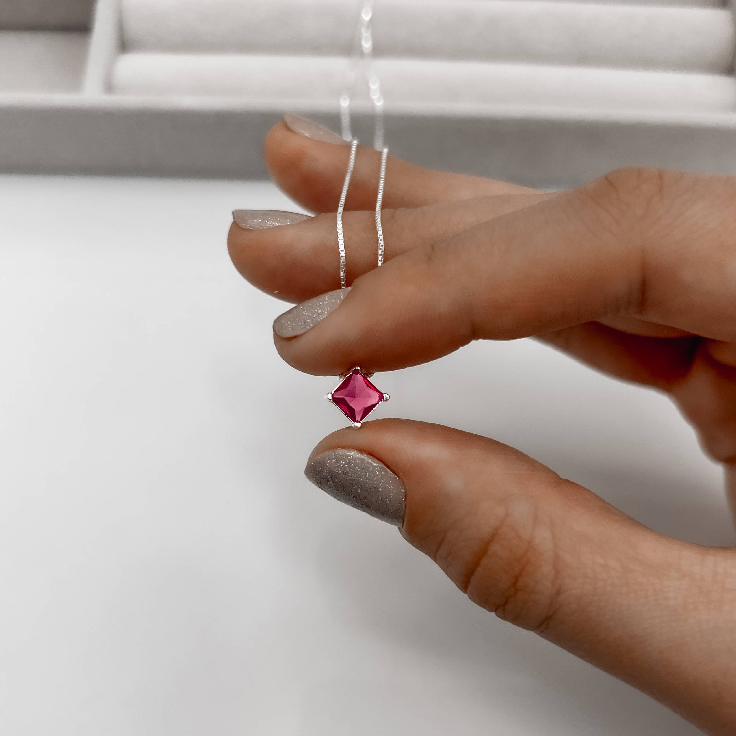 Imagem Secundária Colar zircônia losango cereja 8mm 40cm