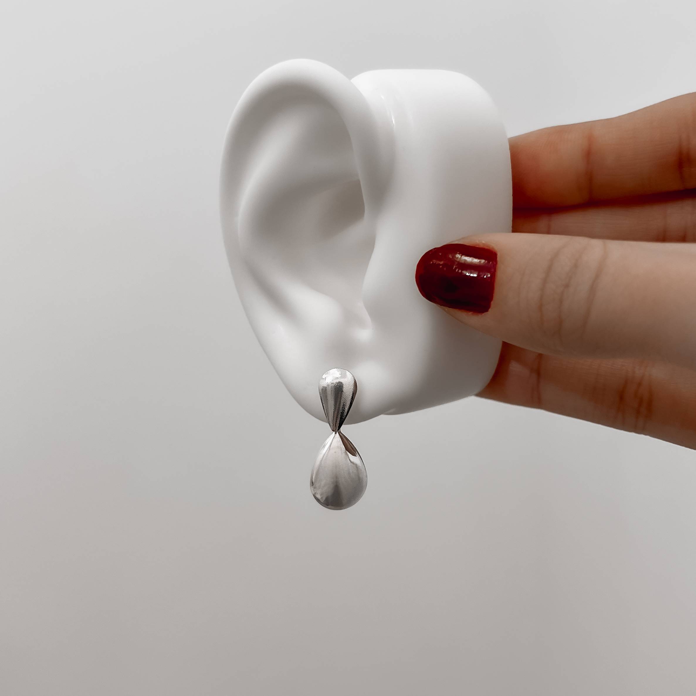 Imagem Brinco base gota com pingente 27mm