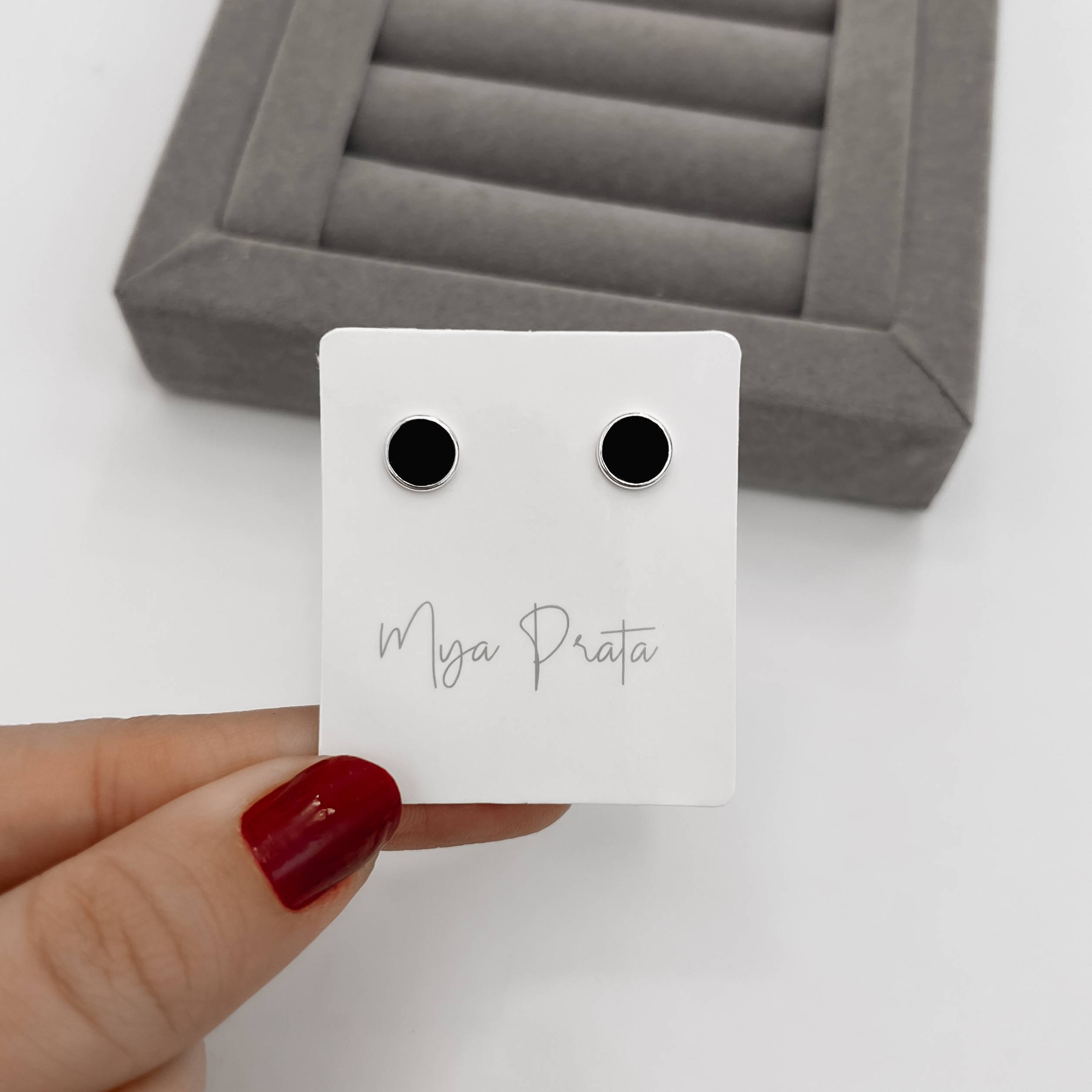 Imagem Secundária Brinco círculo ônix resina 7mm