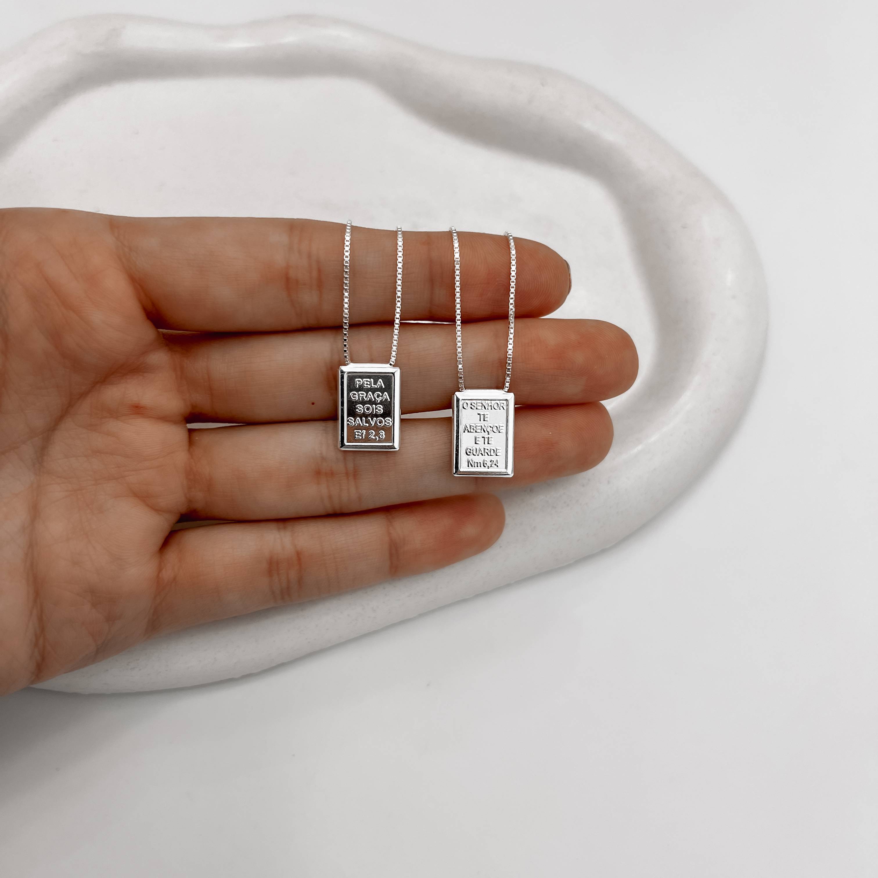 Imagem Secundária Escapulário medalhas tradicional verso Salmos passante v15 60cm