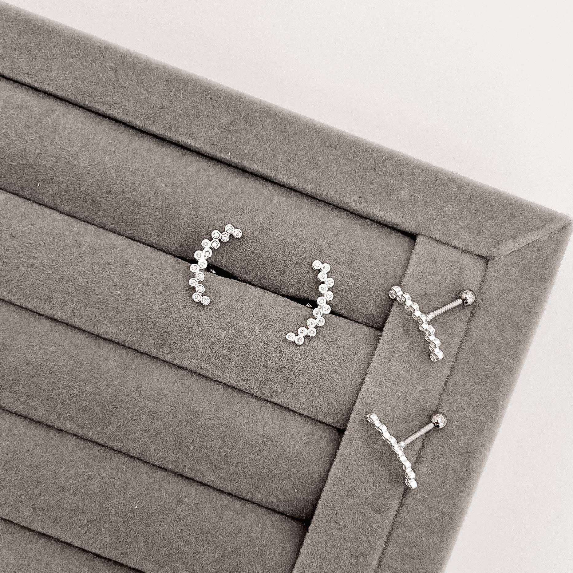 Piercing haste cluster círculos cravejados 14mm