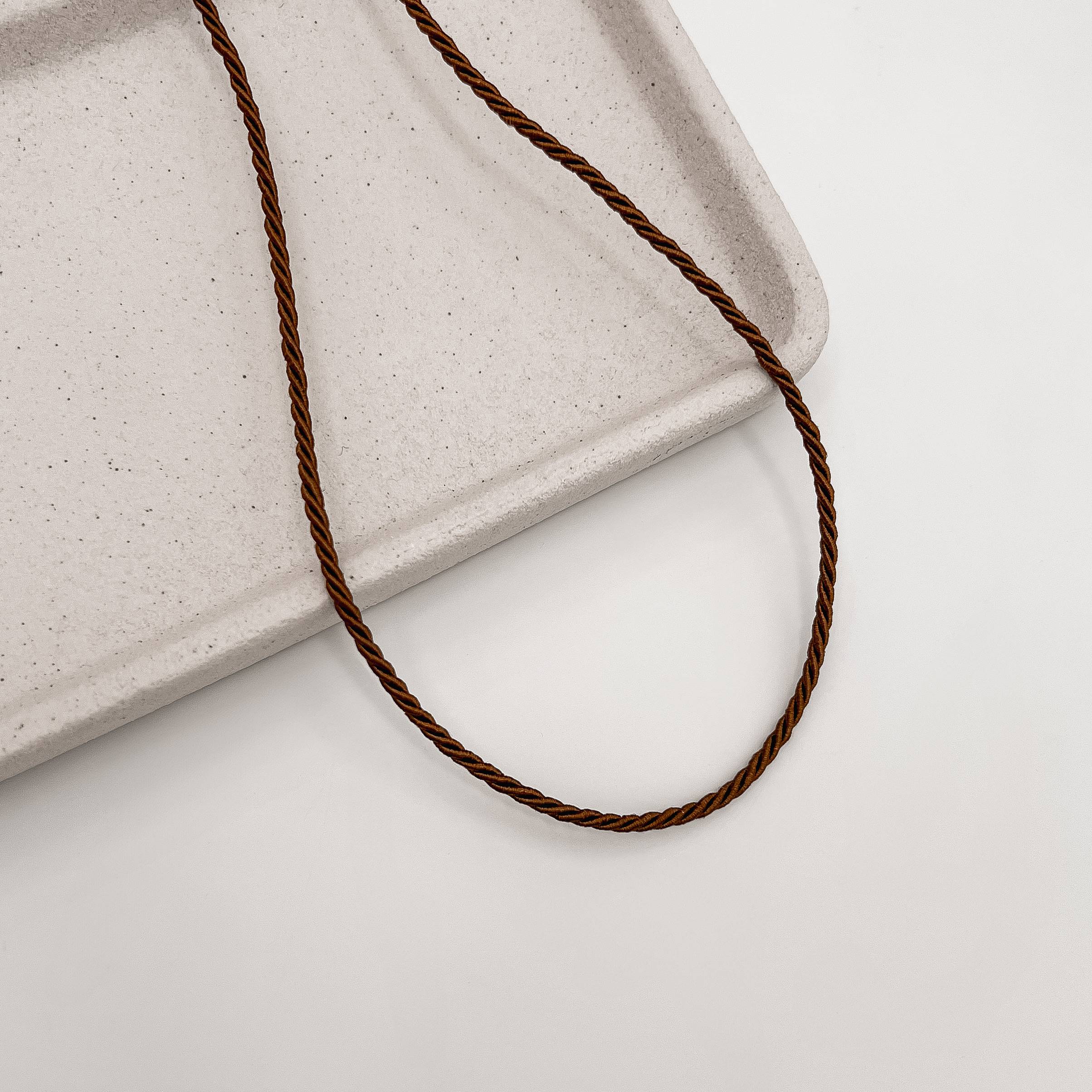 Imagem Choker cordão trançado marrom 2mm 40+5cm