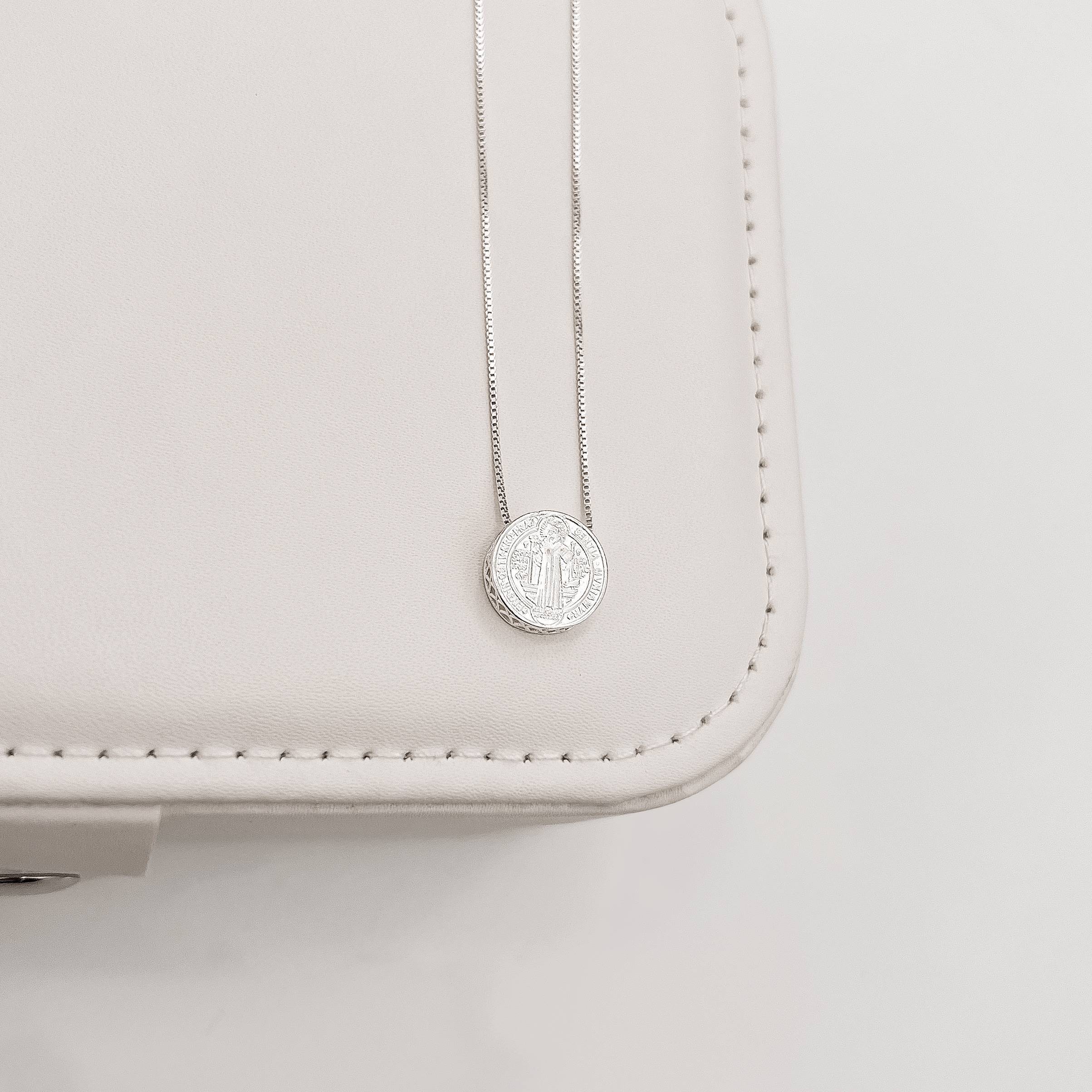 Imagem Colar medalha redonda São Bento 12mm 45cm