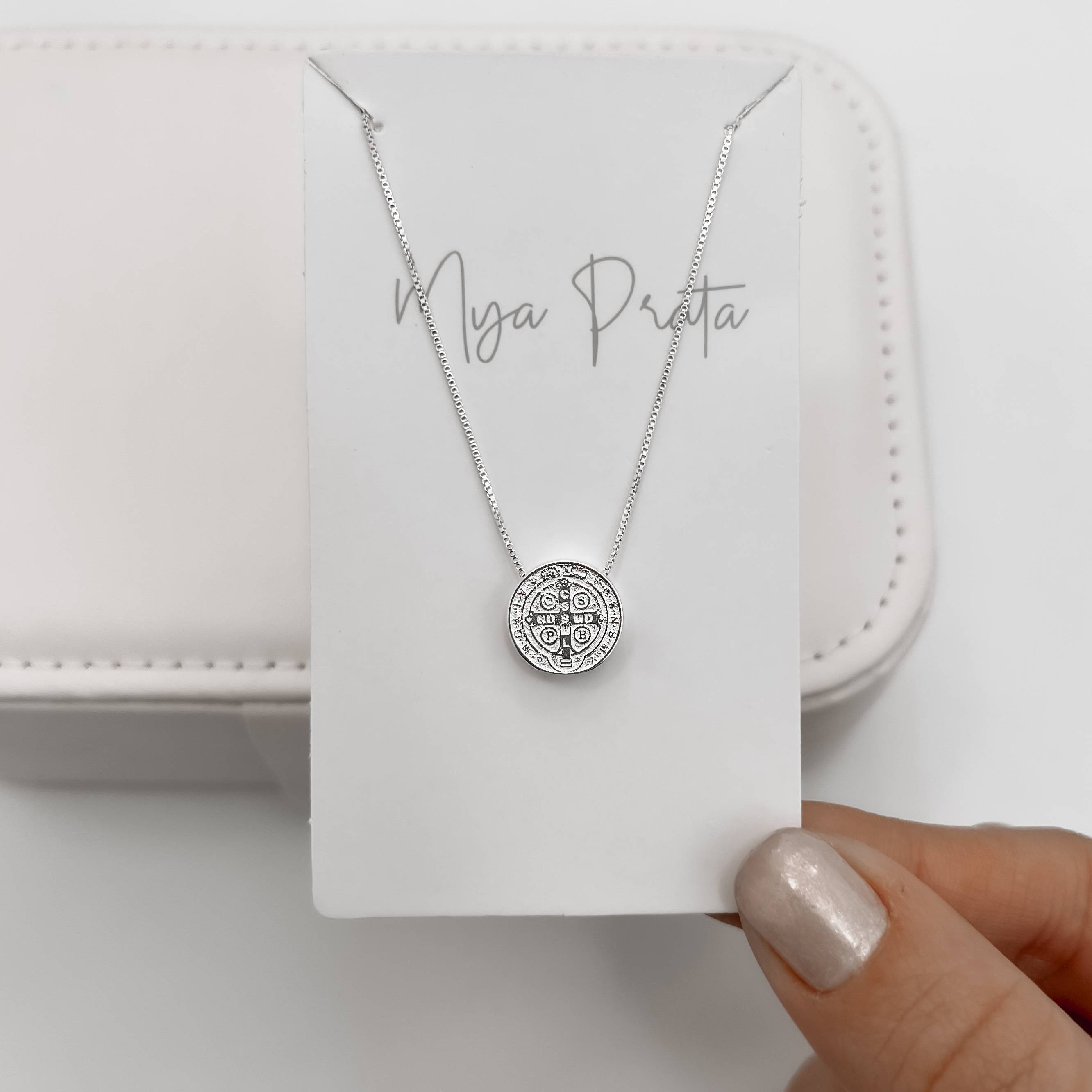 Imagem Secundária Colar medalha redonda São Bento 12mm 45cm