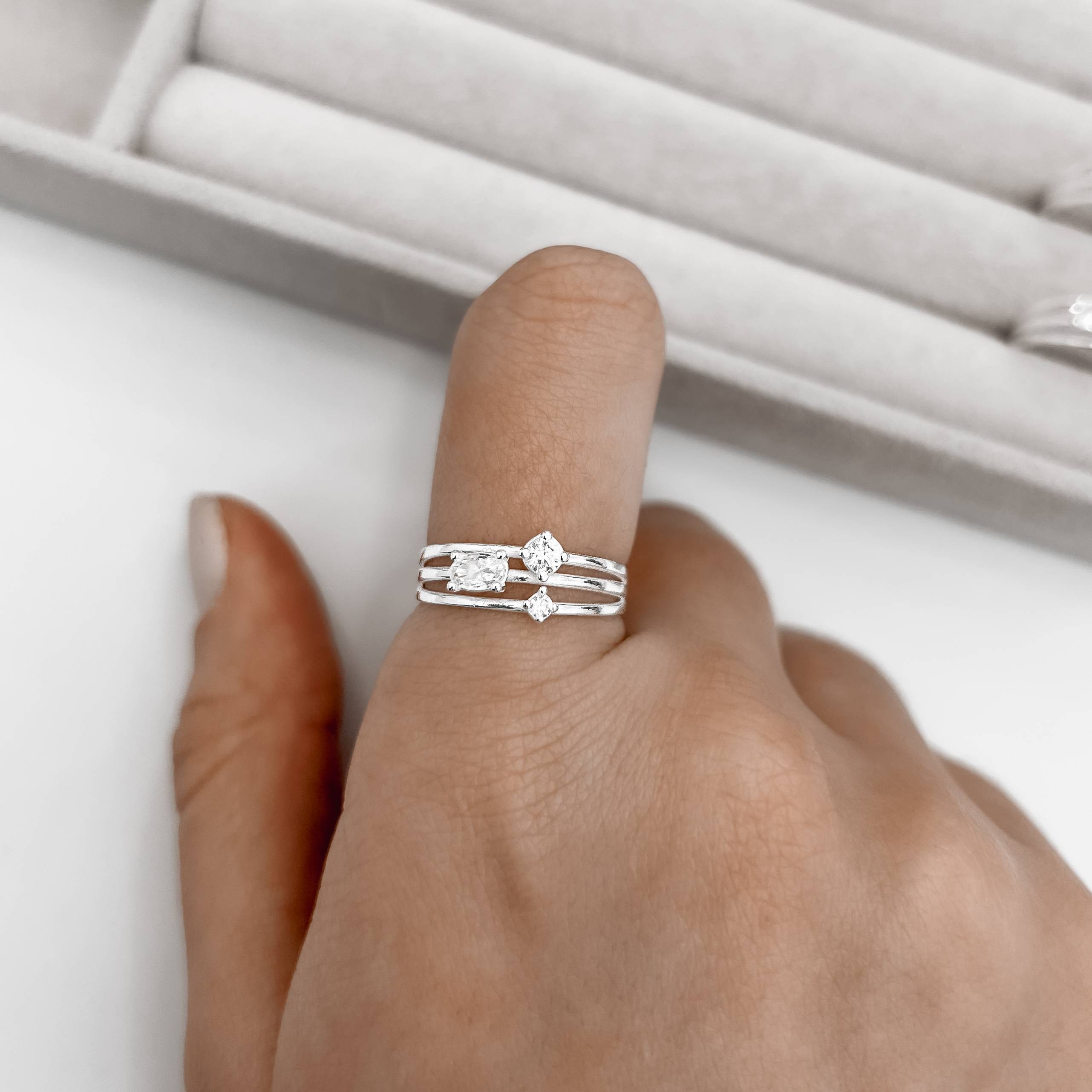 Imagem Anel 3 fios com zircônias