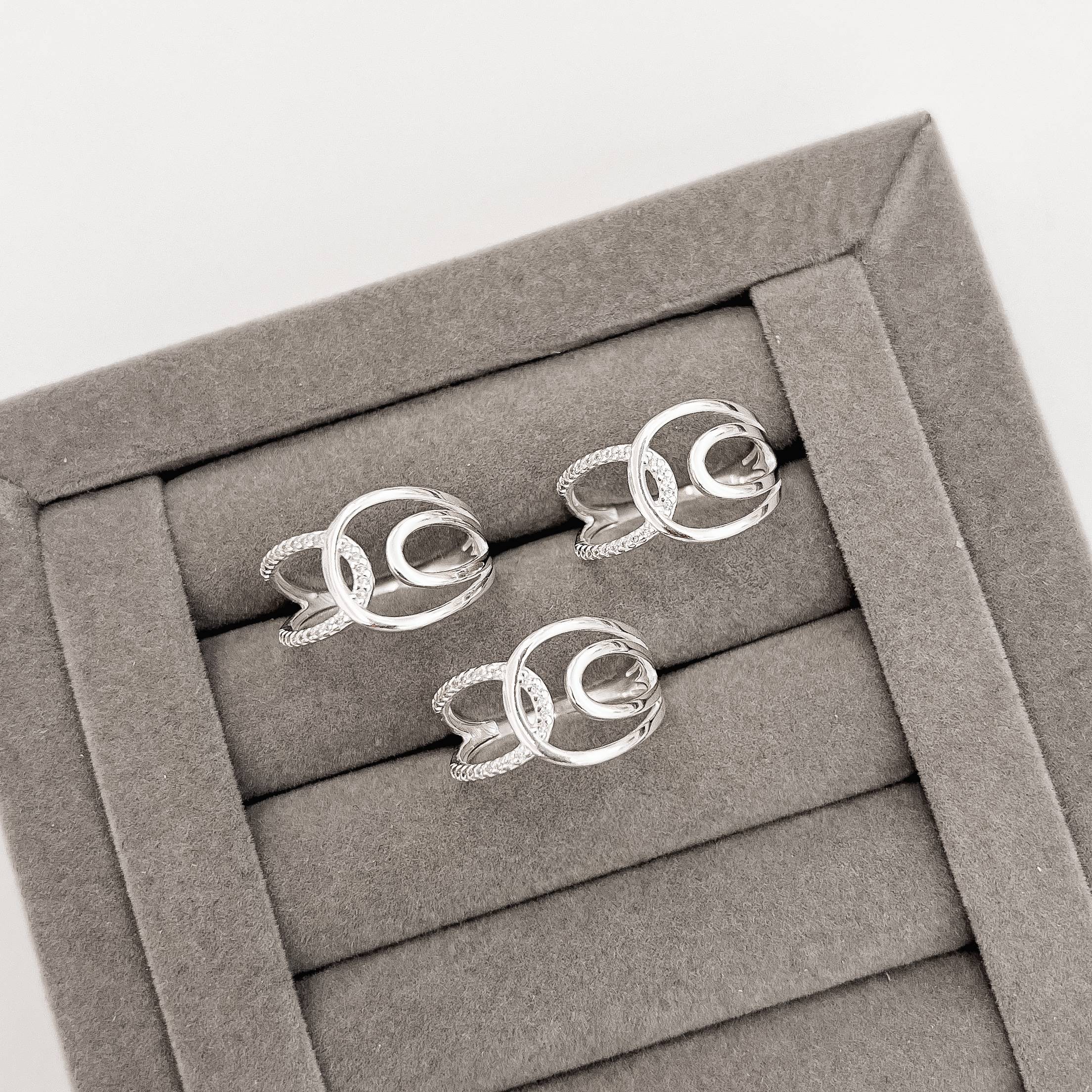 Imagem Anel largo elos detalhe cravejado