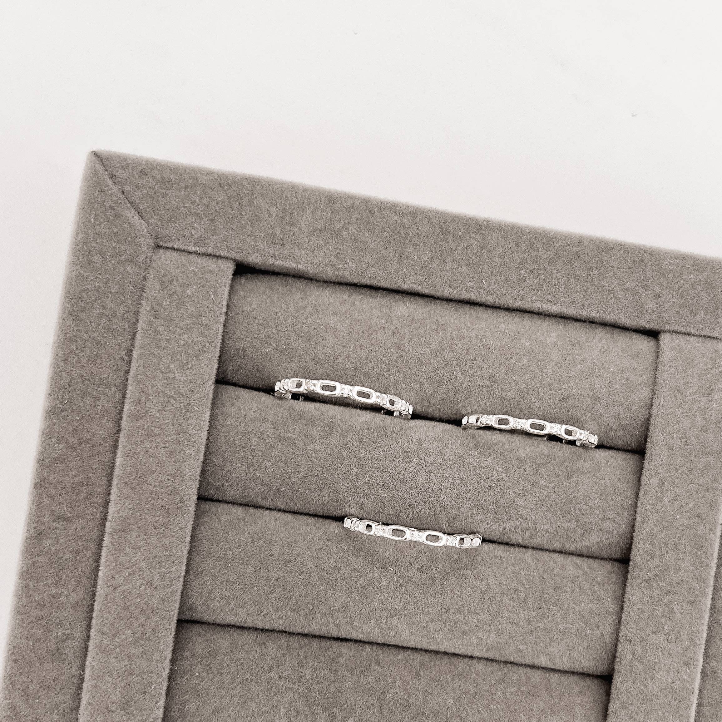 Imagem Anel elos com zircônias