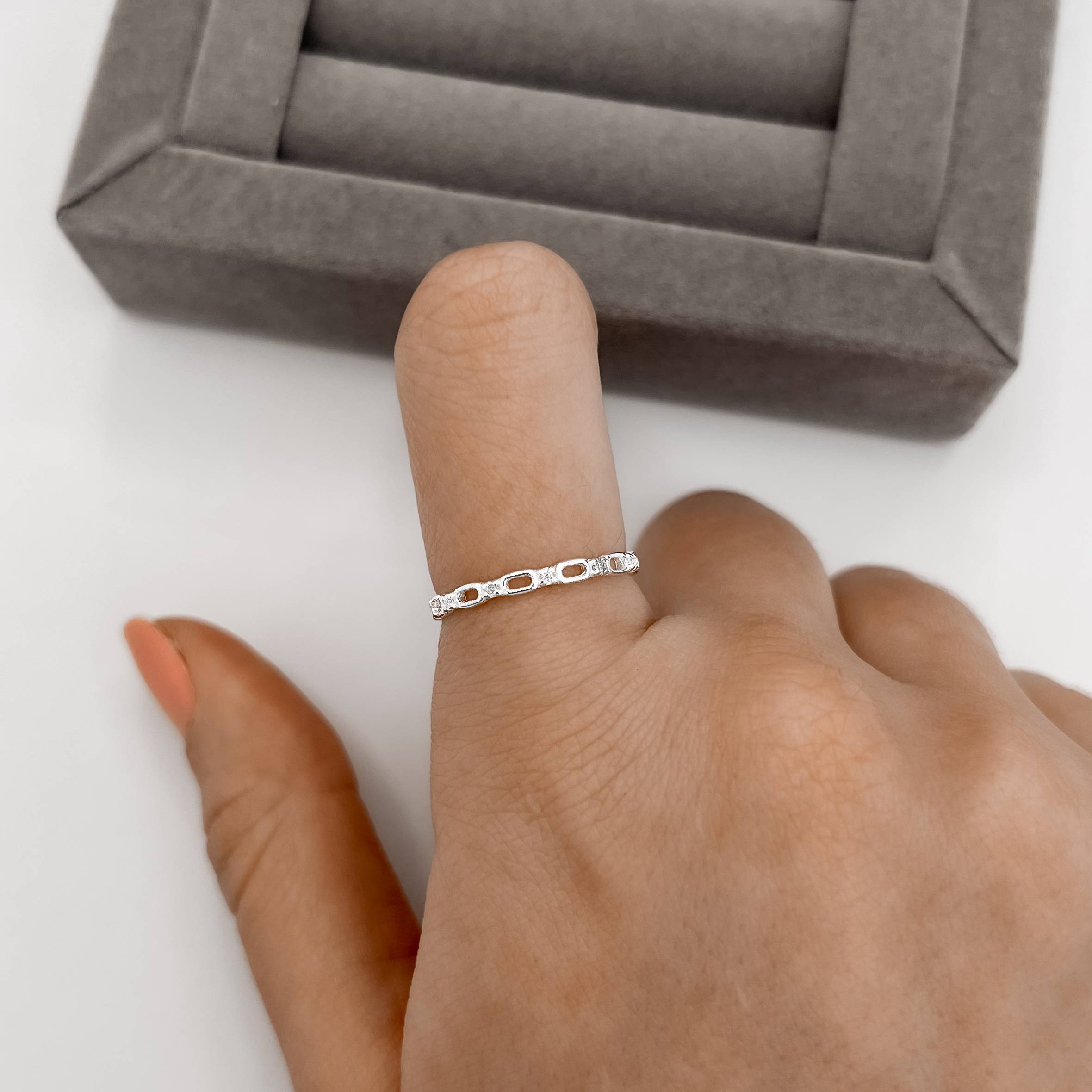 Imagem Secundária Anel elos com zircônias