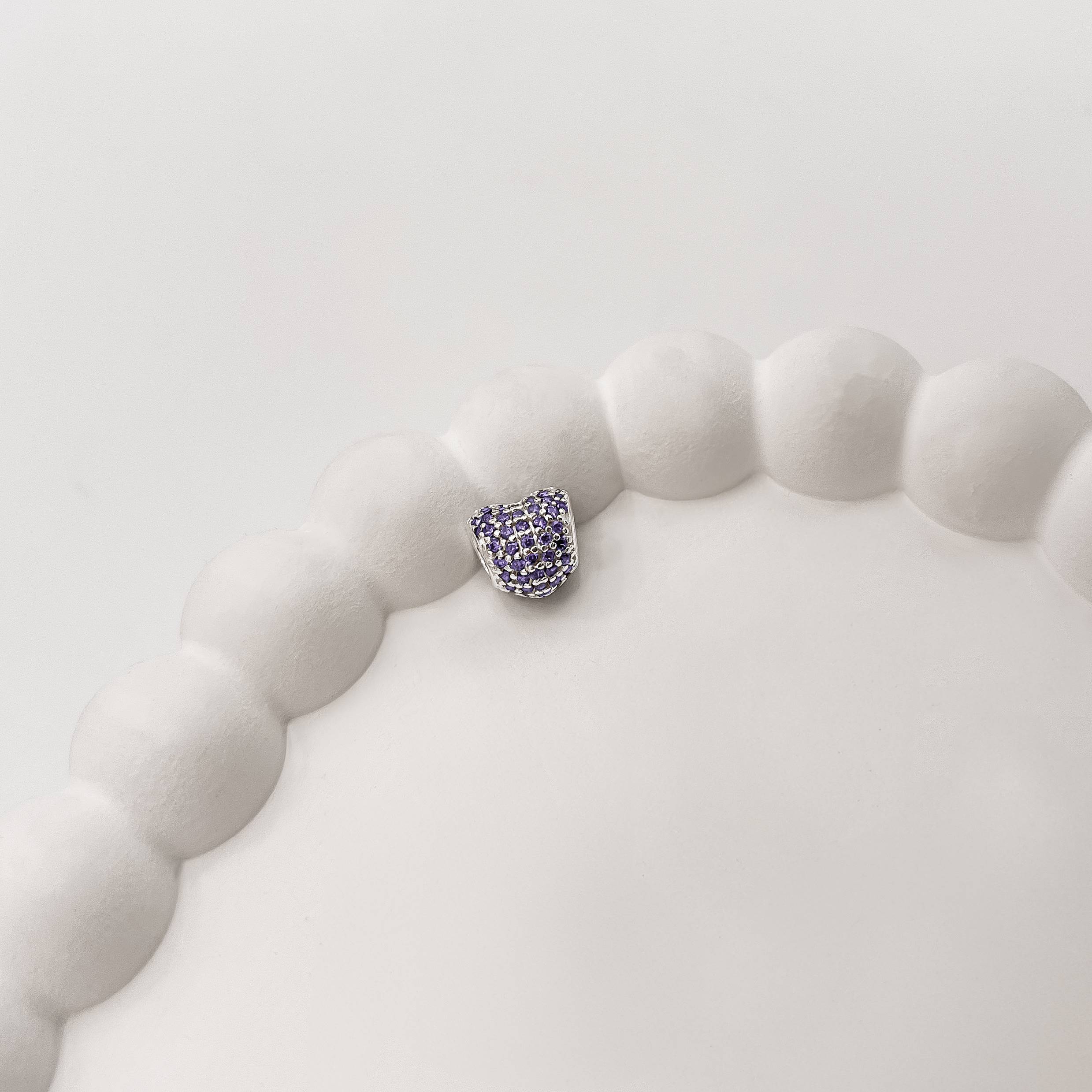Berloque separador coração cravejado lilás 10mm