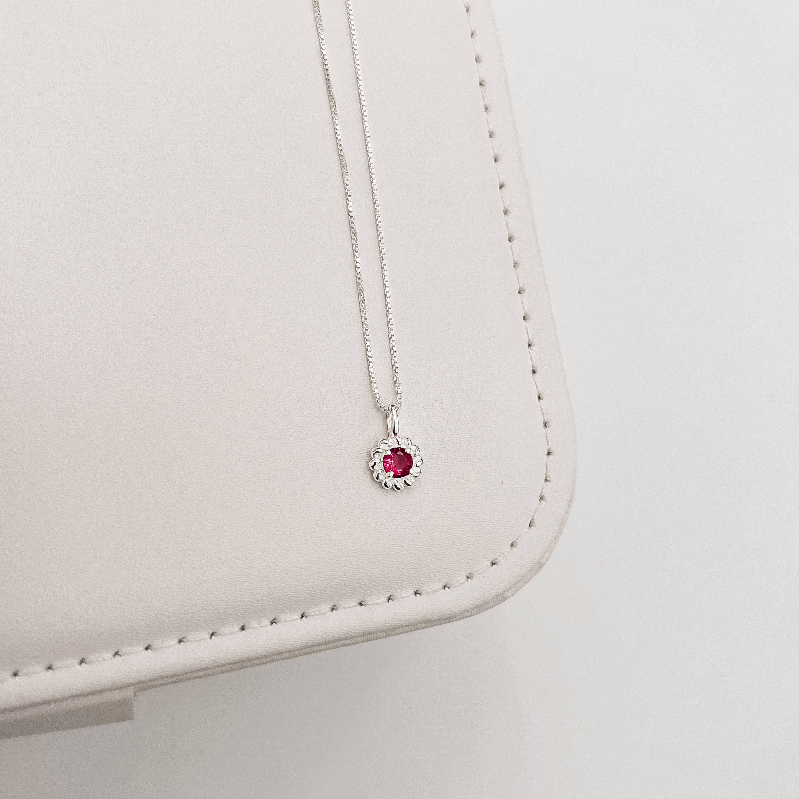 Imagem Secundária Colar pingente zircônia redonda cereja detalhe torcido 7mm 40cm