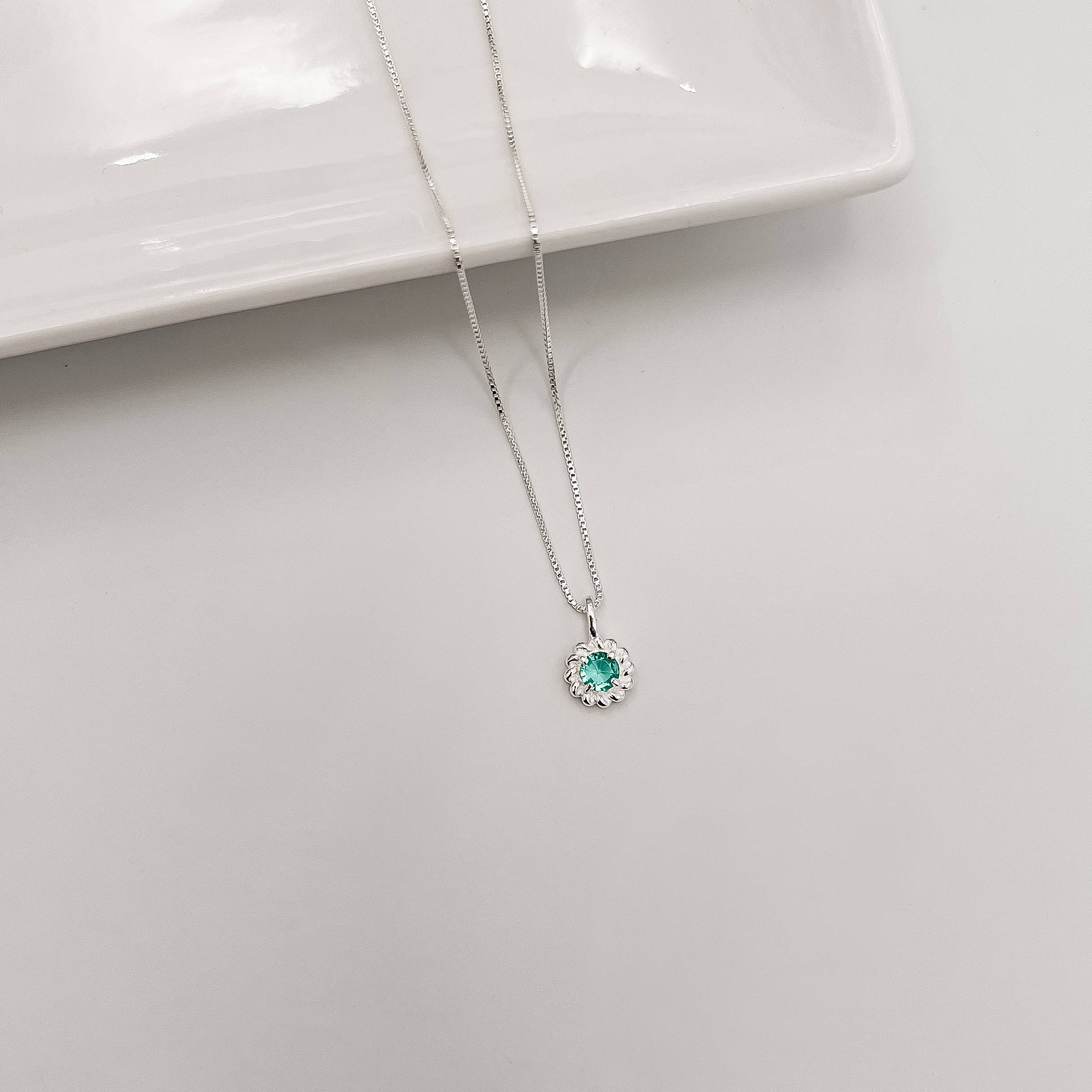 Imagem Colar pingente zircônia redonda acqua detalhe torcido 7mm 40cm