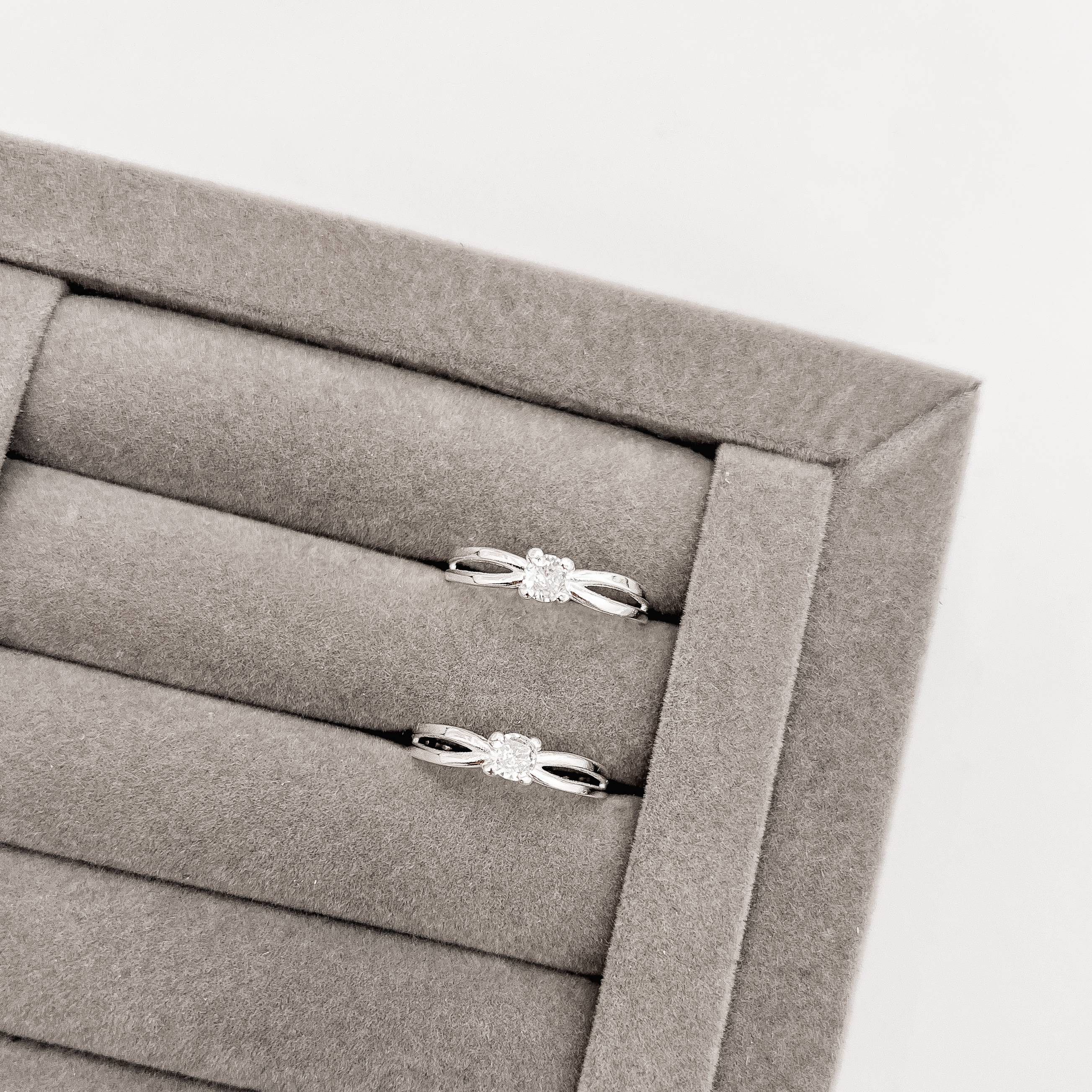 Imagem Anel solitário 4mm fio duplo