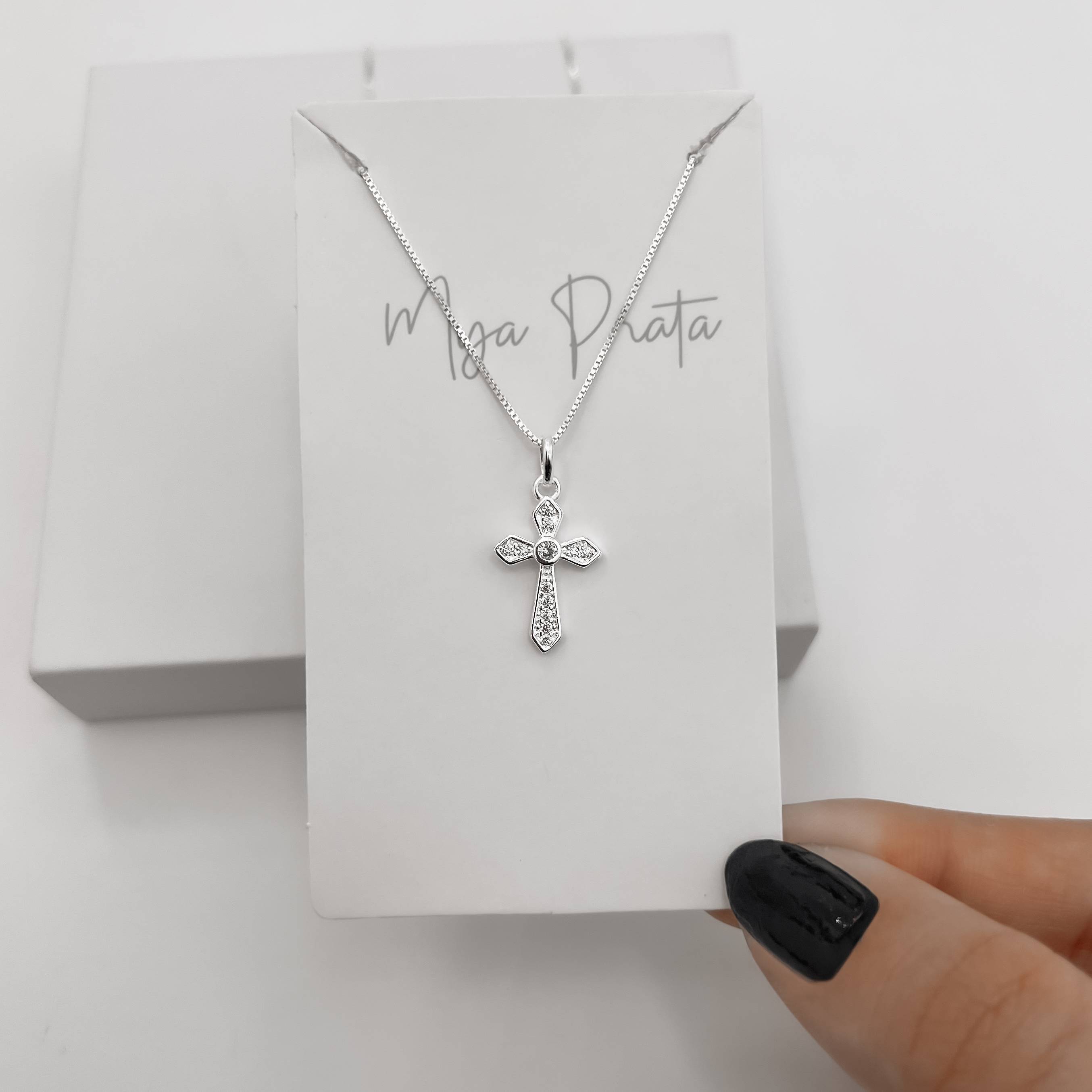 Colar pingente cruz cravejada 16mm 45cm