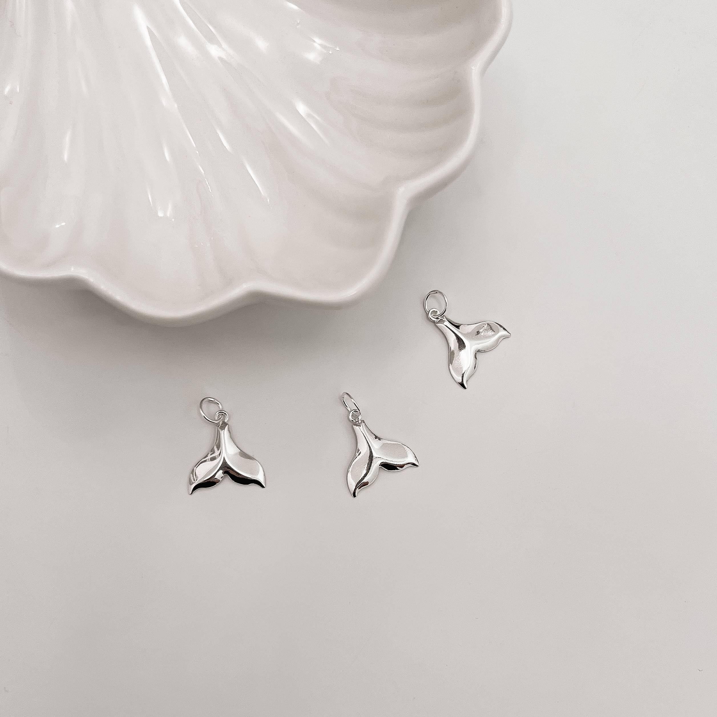 Pingente sereia 15mm