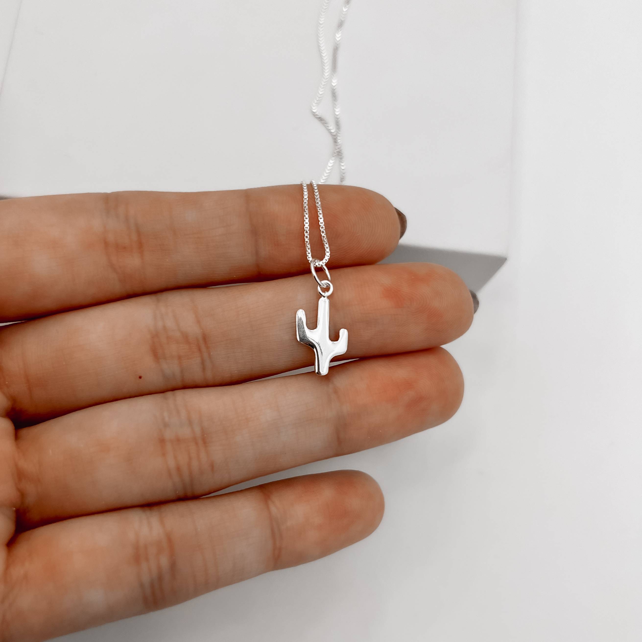 Imagem Secundária Colar pingente cacto 12mm 40cm