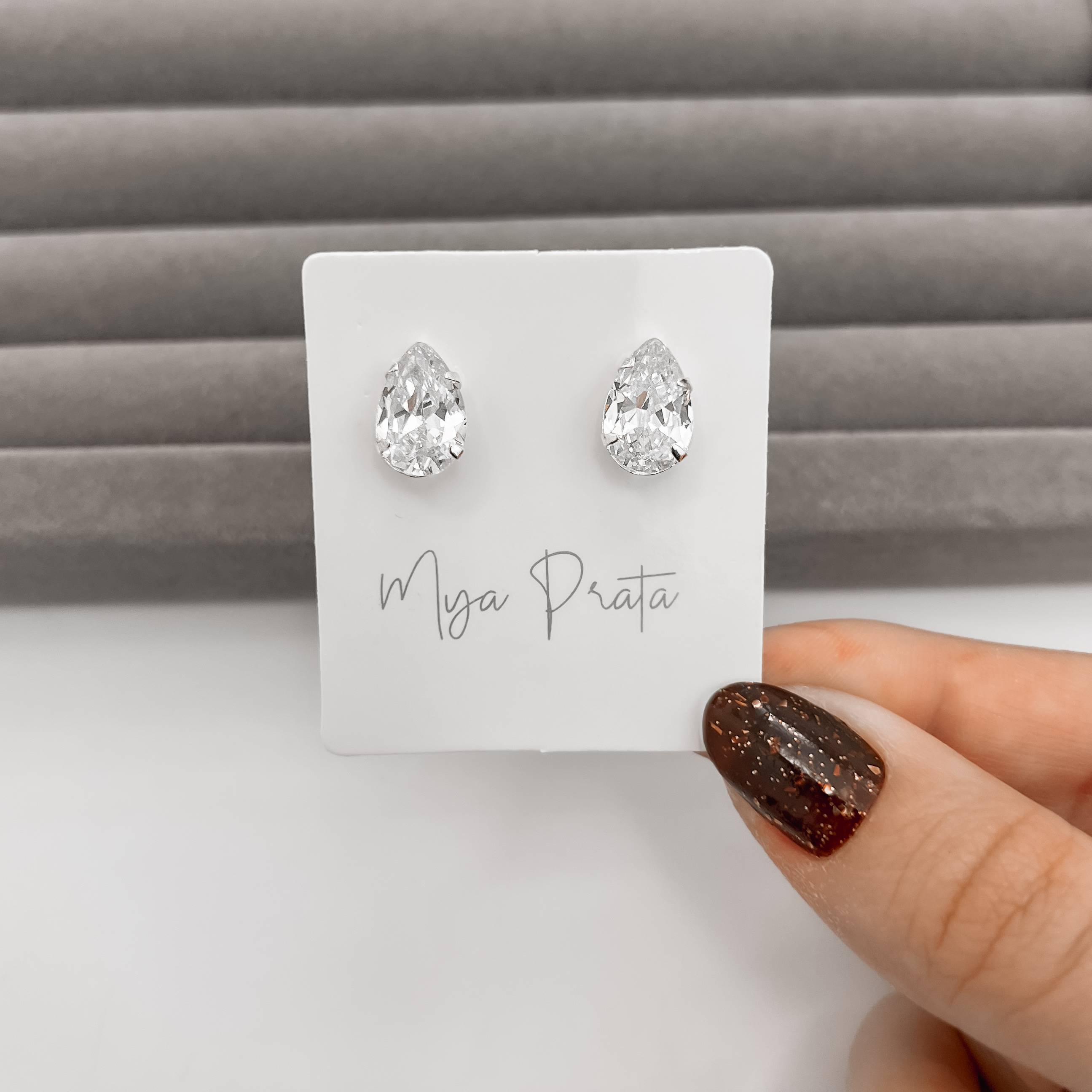 Imagem Brinco zircônia gota 12mm