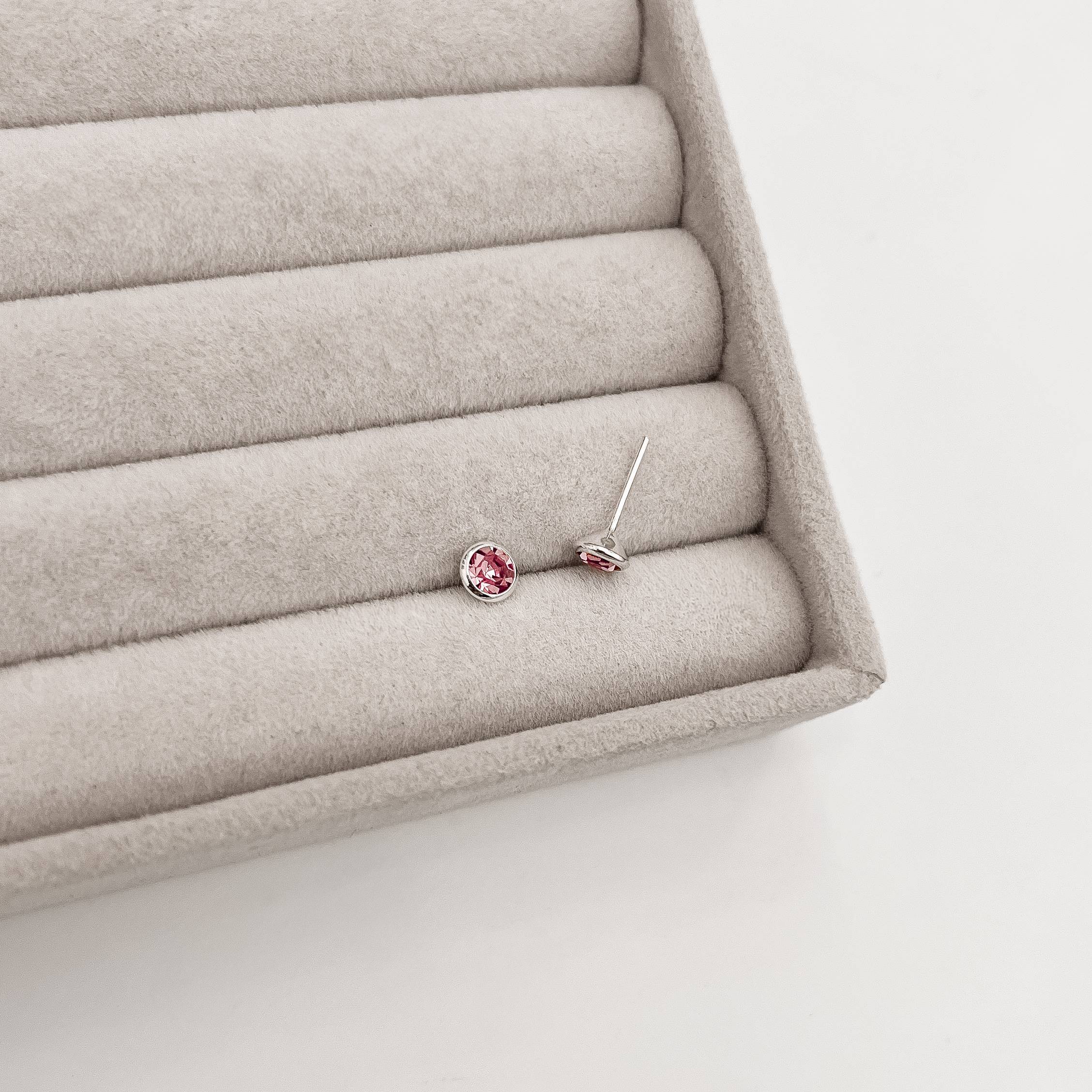 Imagem Secundária Brinco zircônia redonda embutida rosa 6mm