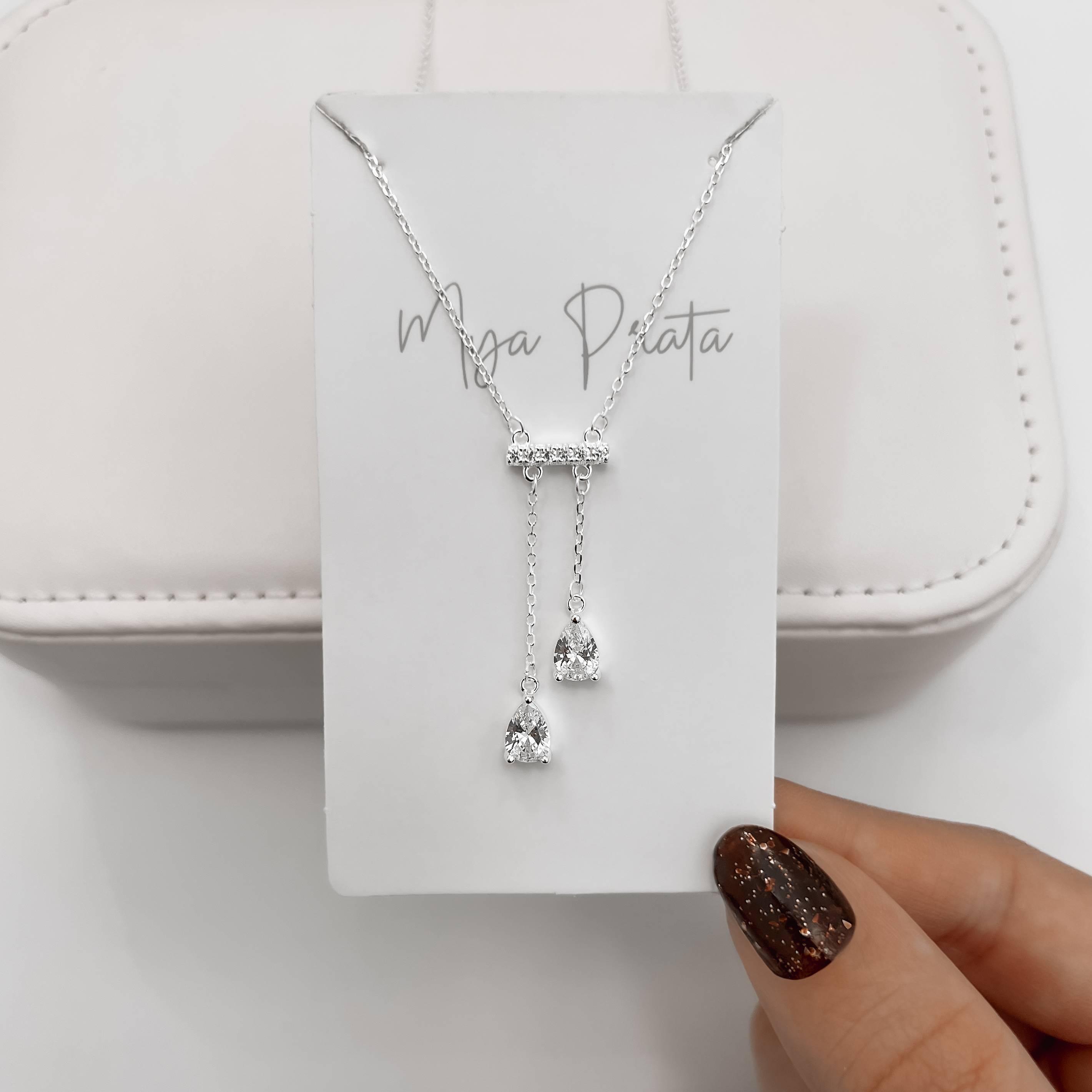 Imagem Colar entremeio bastão cravejado com pingentes zircônias gota 7mm 40+5cm