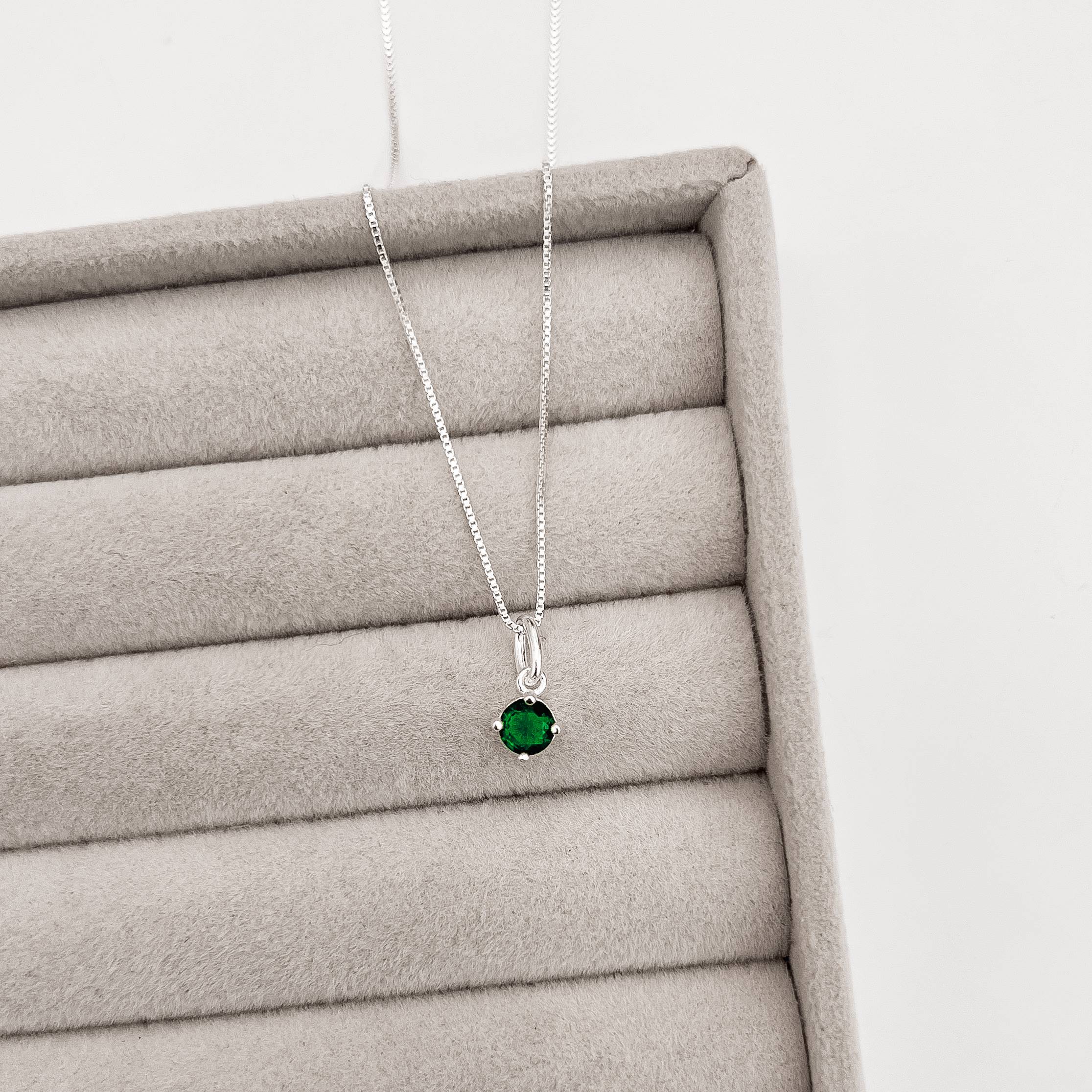 Imagem Secundária Colar pingente zircônia redonda esmeralda 5mm 40cm