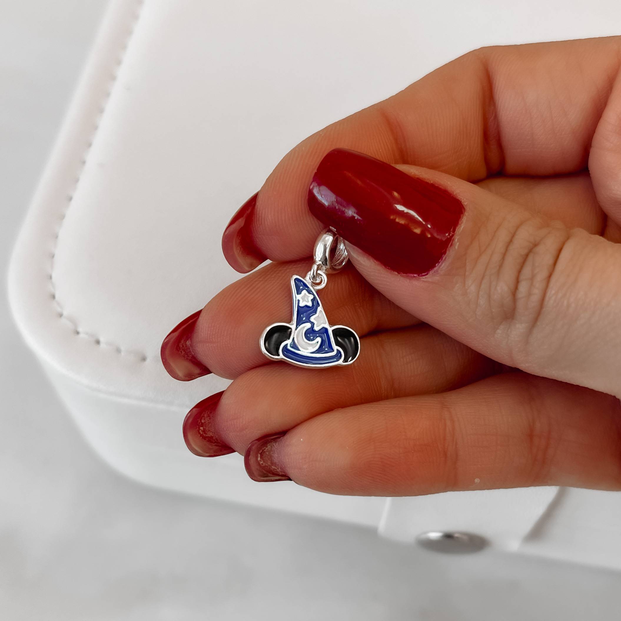 Berloque pingente chapéu Mickey resina 13mm