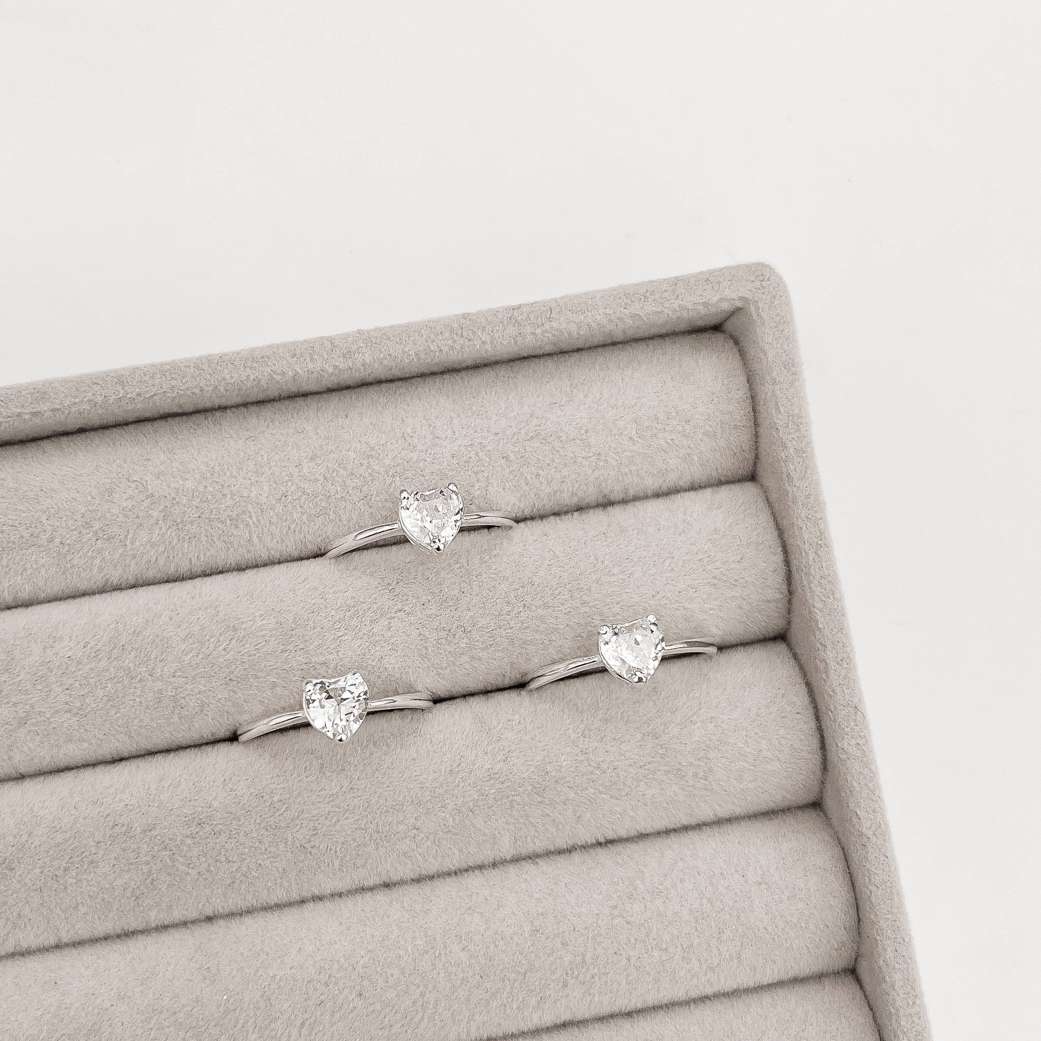 Imagem Secundária Anel zircônia coração