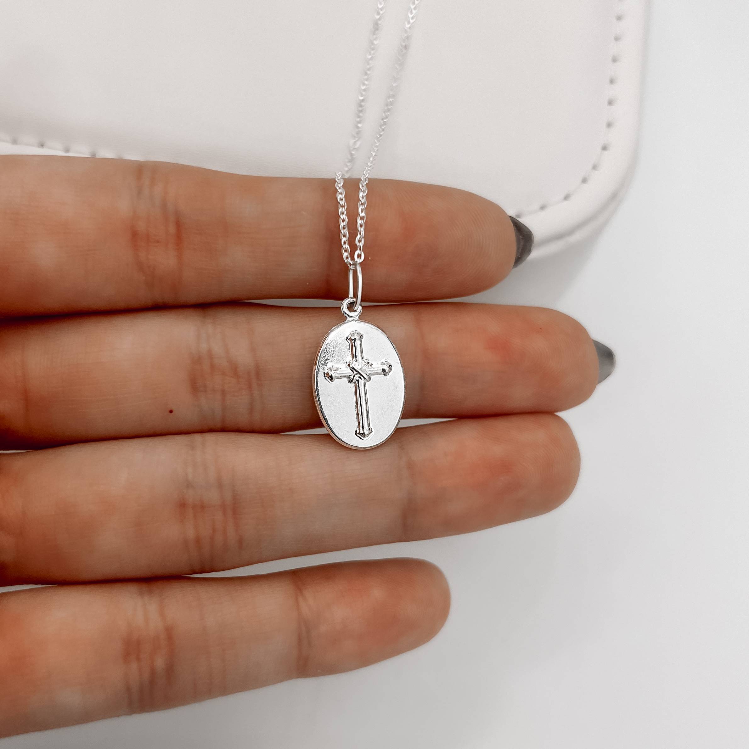 Colar pingente medalha dupla face Sagrado Coração de Maria e cruz 16mm corrente cadeadinho 45cm