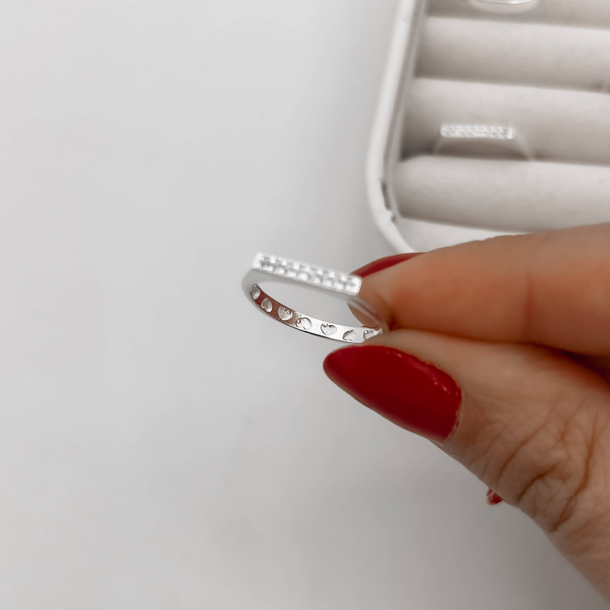 Imagem Secundária Anel reto com cravejado