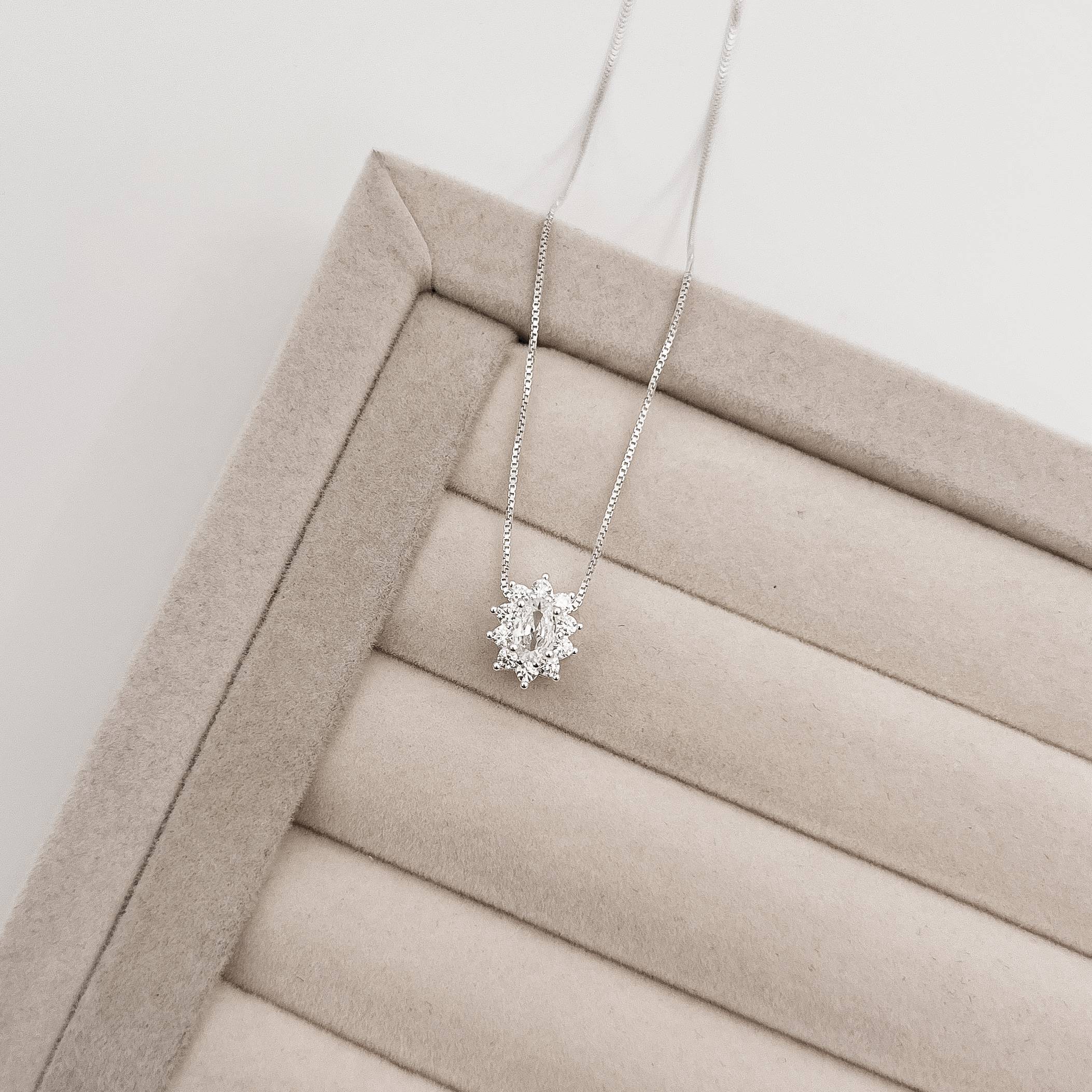 Imagem Secundária Colar zircônia oval com cravejado 11mm 45cm